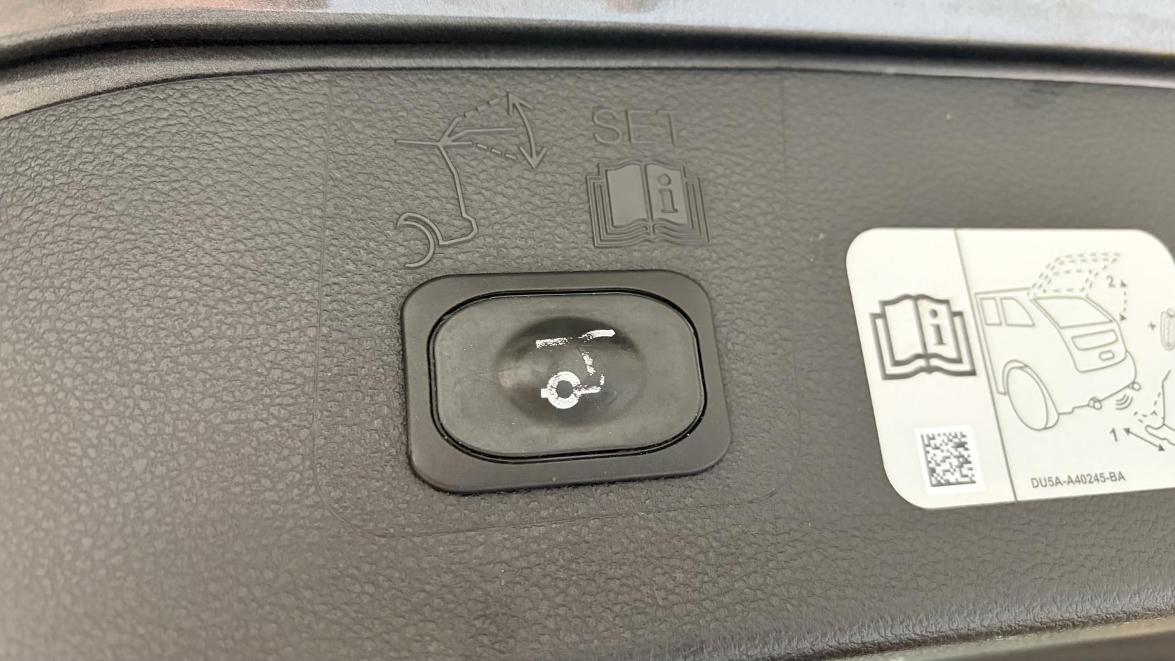 Ford Kuga 2.0 TDCi EcoBlue Vignale SUV 5dr Diesel Powershift AWD Euro 6 (s/s) (180 ps)