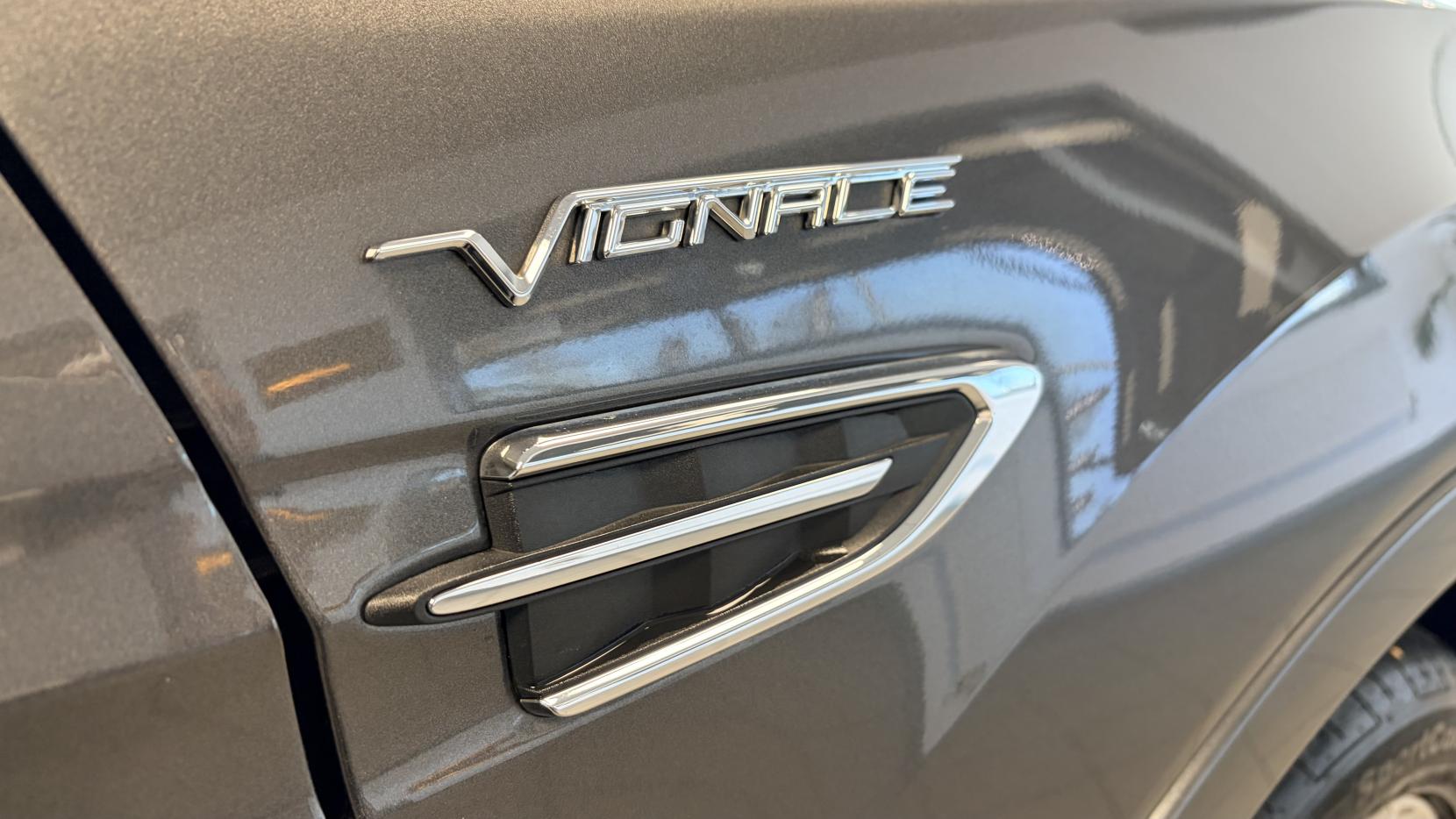 Ford Kuga 2.0 TDCi EcoBlue Vignale SUV 5dr Diesel Powershift AWD Euro 6 (s/s) (180 ps)