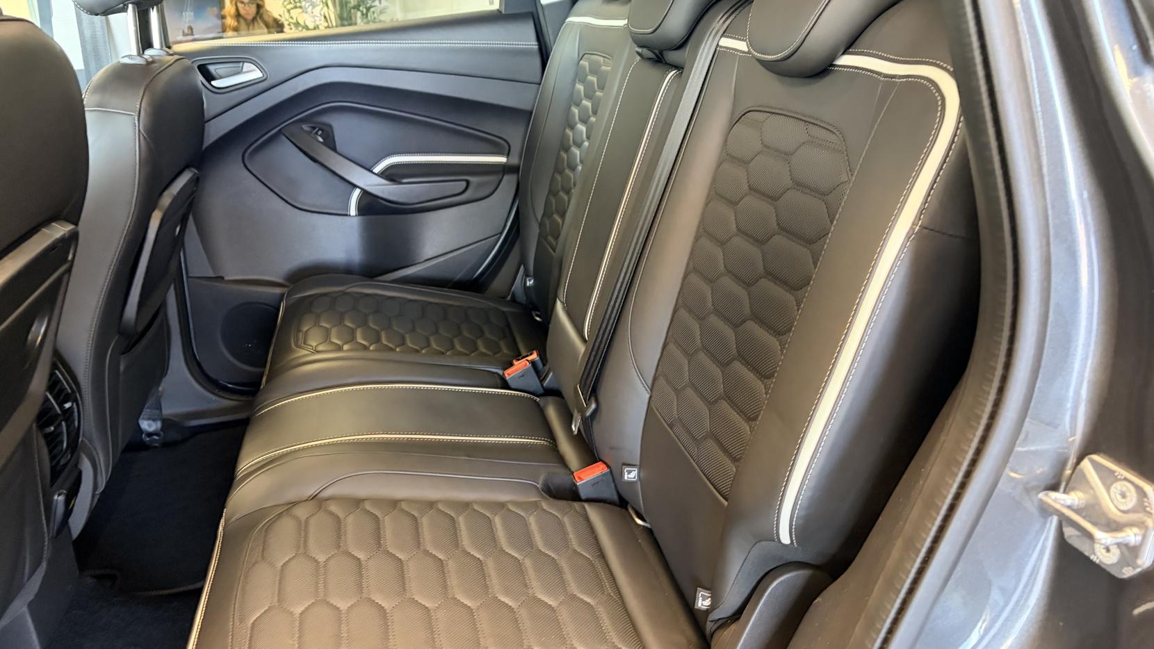 Ford Kuga 2.0 TDCi EcoBlue Vignale SUV 5dr Diesel Powershift AWD Euro 6 (s/s) (180 ps)