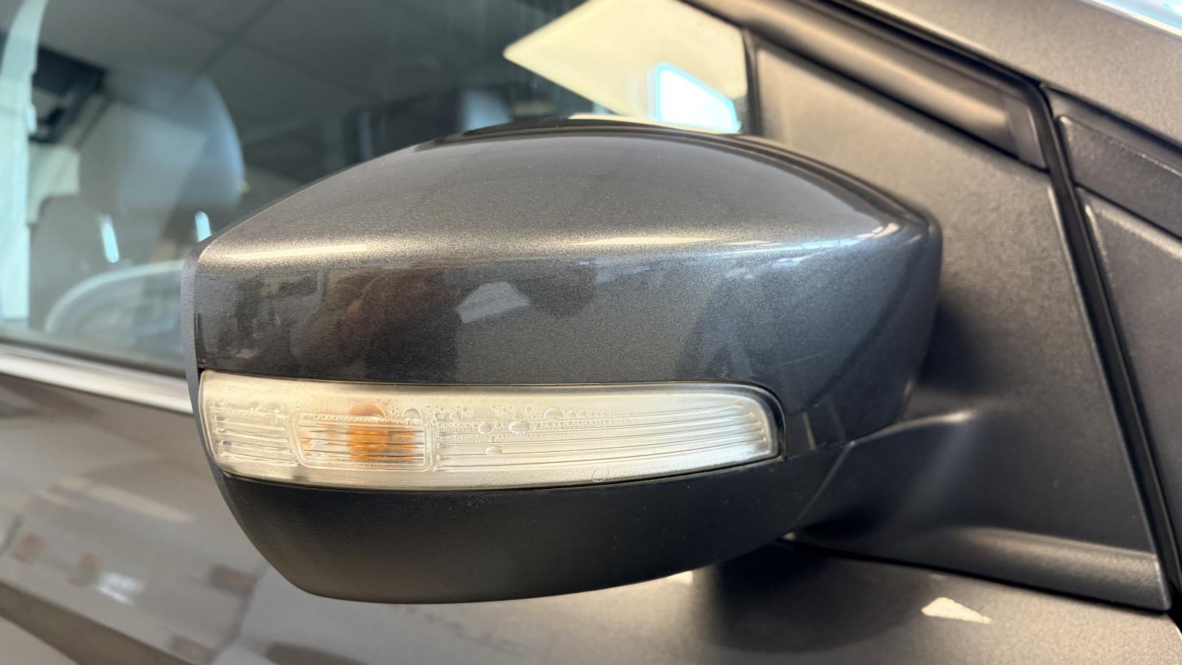 Ford Kuga 2.0 TDCi EcoBlue Vignale SUV 5dr Diesel Powershift AWD Euro 6 (s/s) (180 ps)