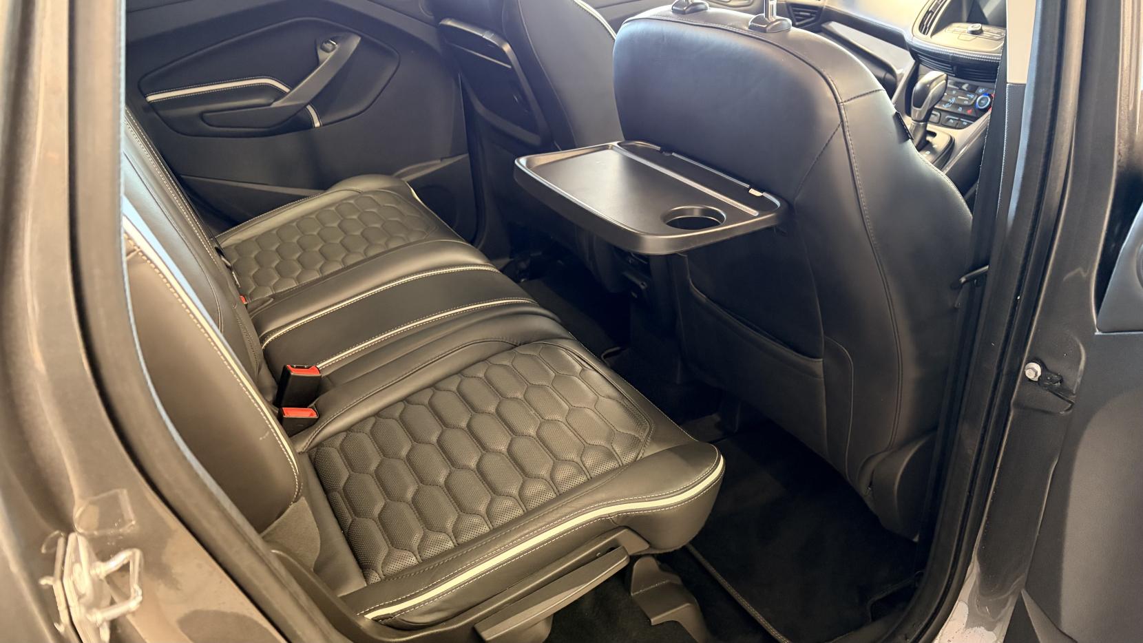 Ford Kuga 2.0 TDCi EcoBlue Vignale SUV 5dr Diesel Powershift AWD Euro 6 (s/s) (180 ps)