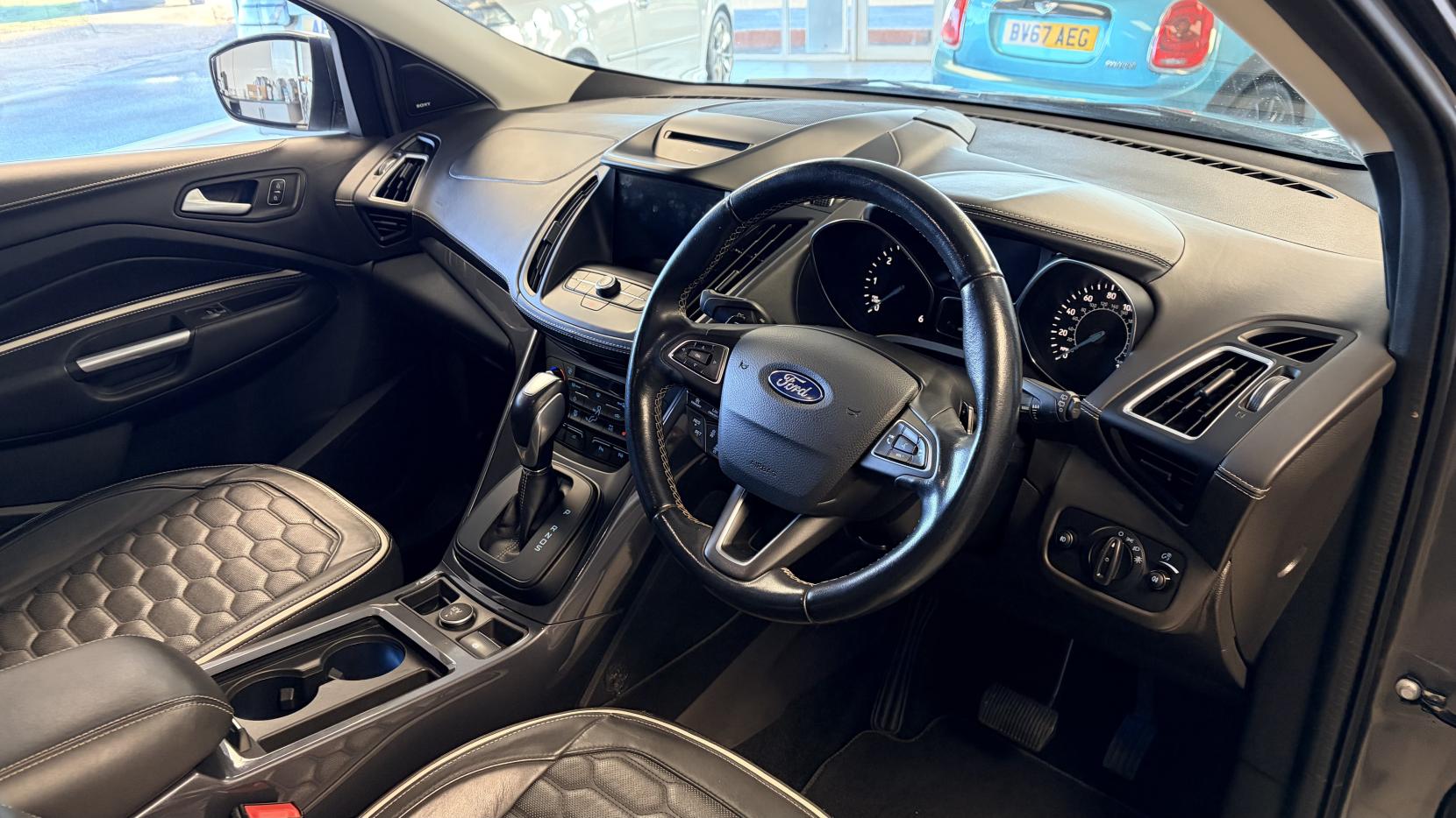 Ford Kuga 2.0 TDCi EcoBlue Vignale SUV 5dr Diesel Powershift AWD Euro 6 (s/s) (180 ps)