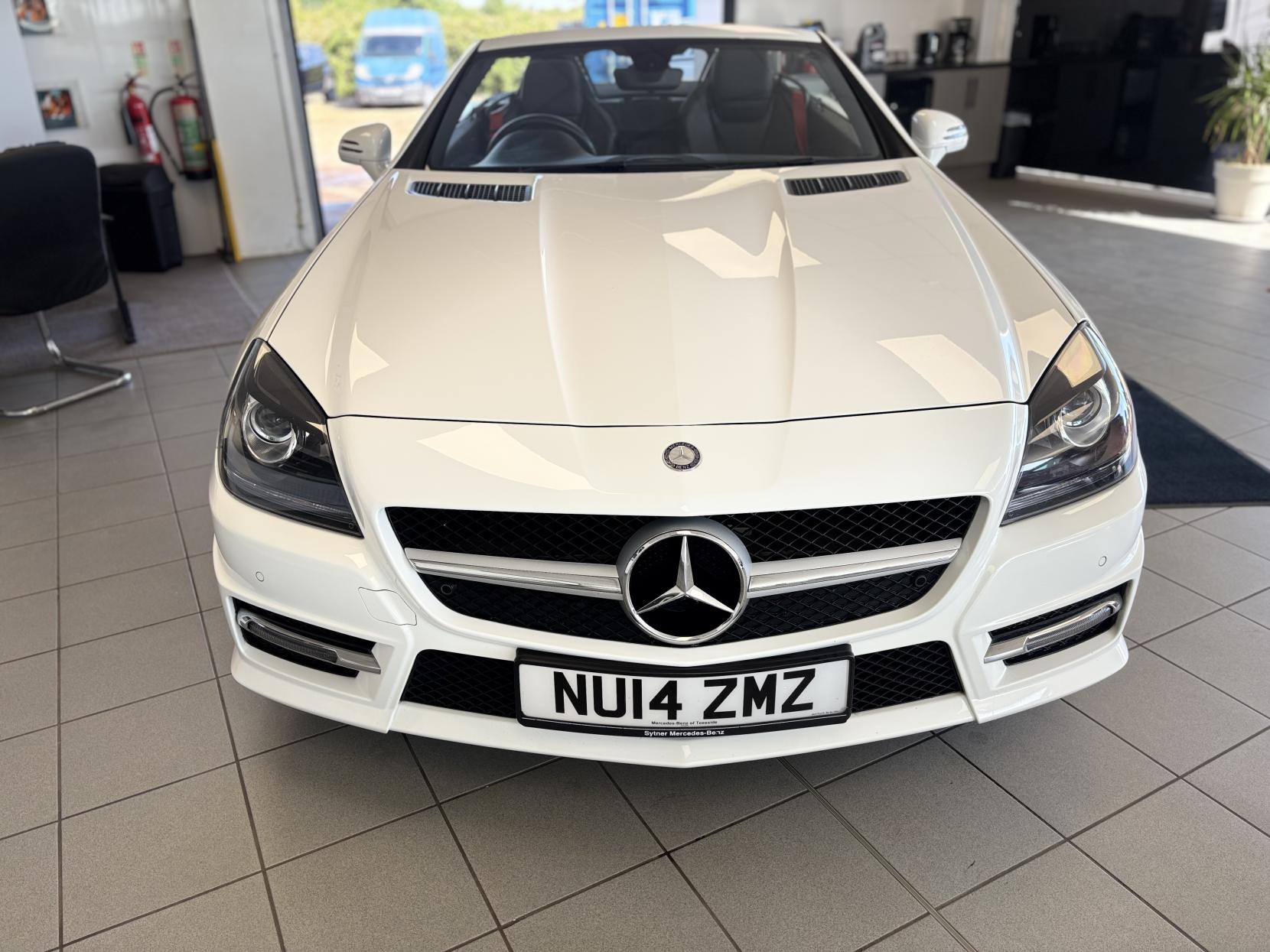 Mercedes-Benz SLK 2.1 SLK250 CDI AMG Sport Convertible 2dr Diesel G-Tronic+ Euro 5 (s/s) (204 ps)