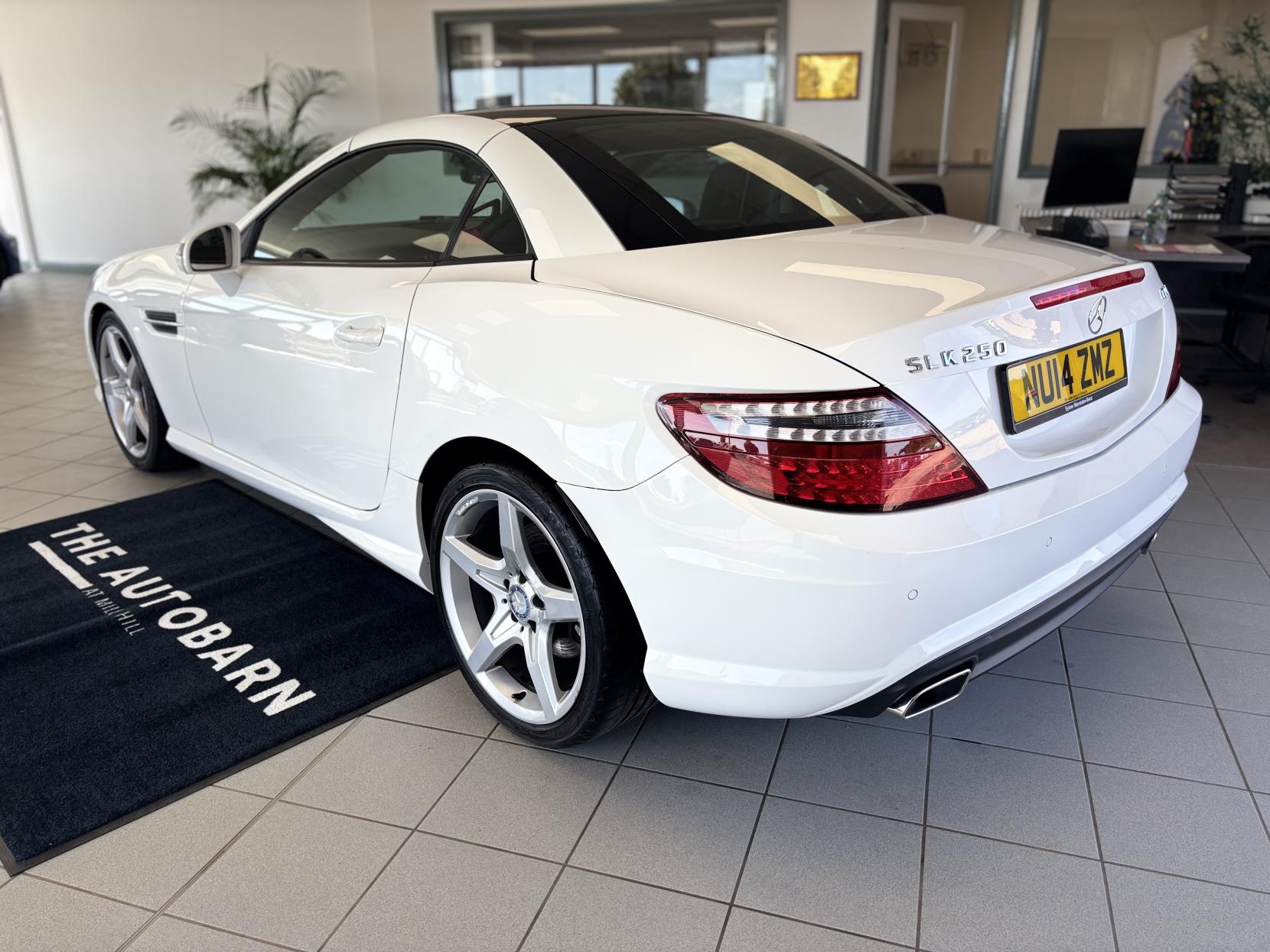 Mercedes-Benz SLK 2.1 SLK250 CDI AMG Sport Convertible 2dr Diesel G-Tronic+ Euro 5 (s/s) (204 ps)