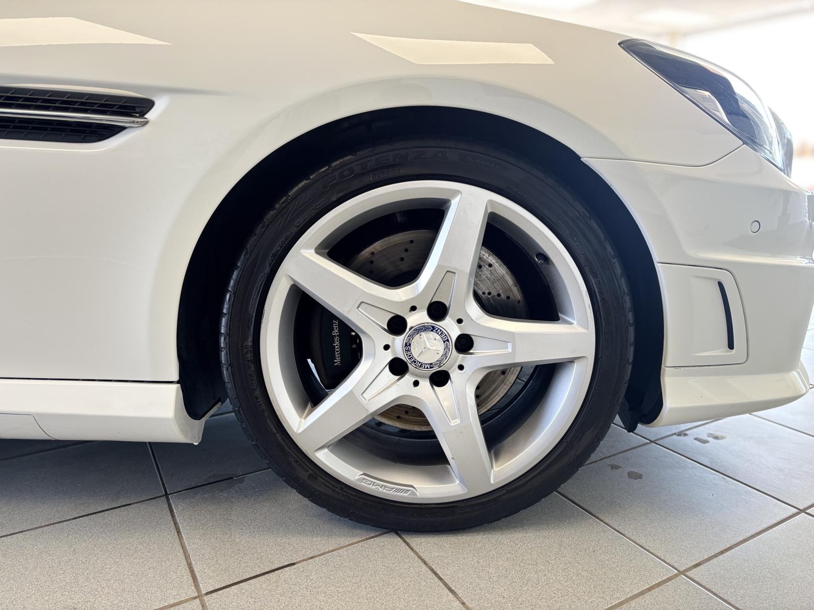 Mercedes-Benz SLK 2.1 SLK250 CDI AMG Sport Convertible 2dr Diesel G-Tronic+ Euro 5 (s/s) (204 ps)