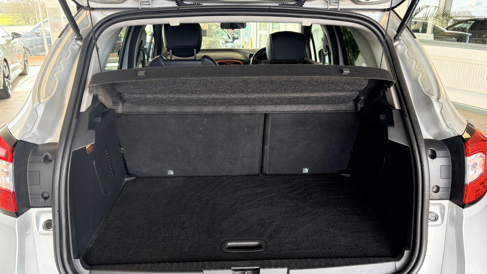 Renault Captur 1.5 dCi ENERGY Signature Nav SUV 5dr Diesel Auto Euro 6 (s/s) (90 ps)