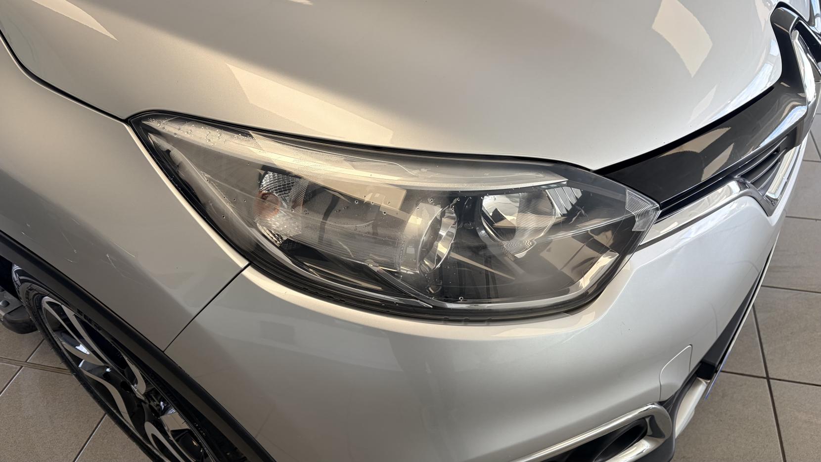 Renault Captur 1.5 dCi ENERGY Signature Nav SUV 5dr Diesel Auto Euro 6 (s/s) (90 ps)