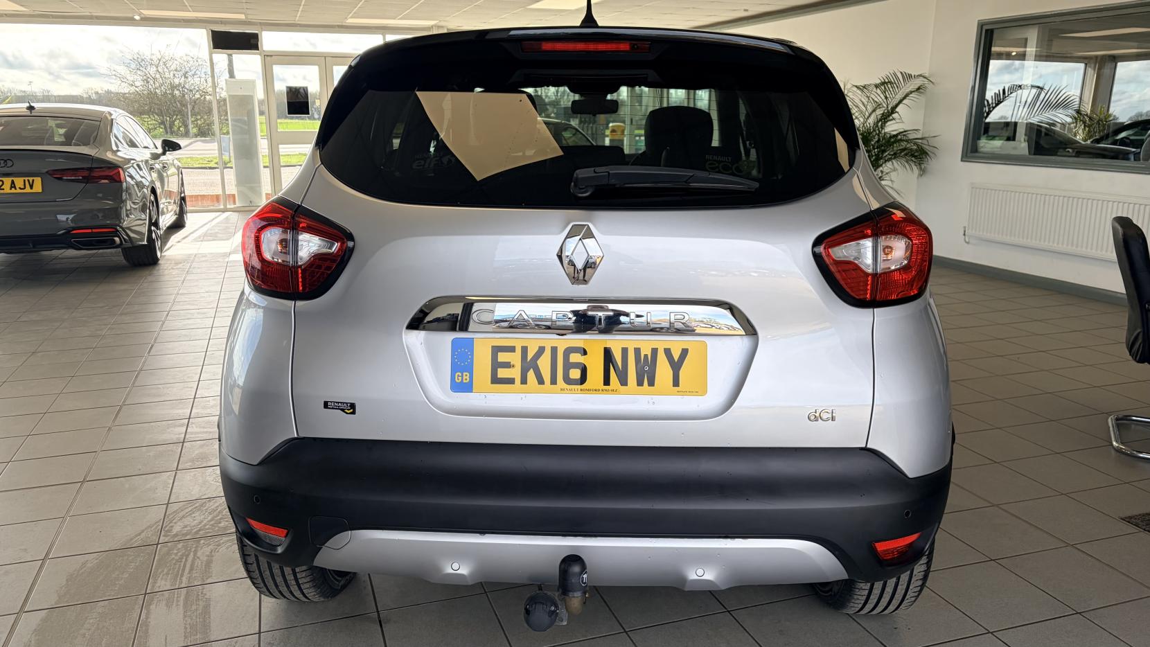 Renault Captur 1.5 dCi ENERGY Signature Nav SUV 5dr Diesel Auto Euro 6 (s/s) (90 ps)