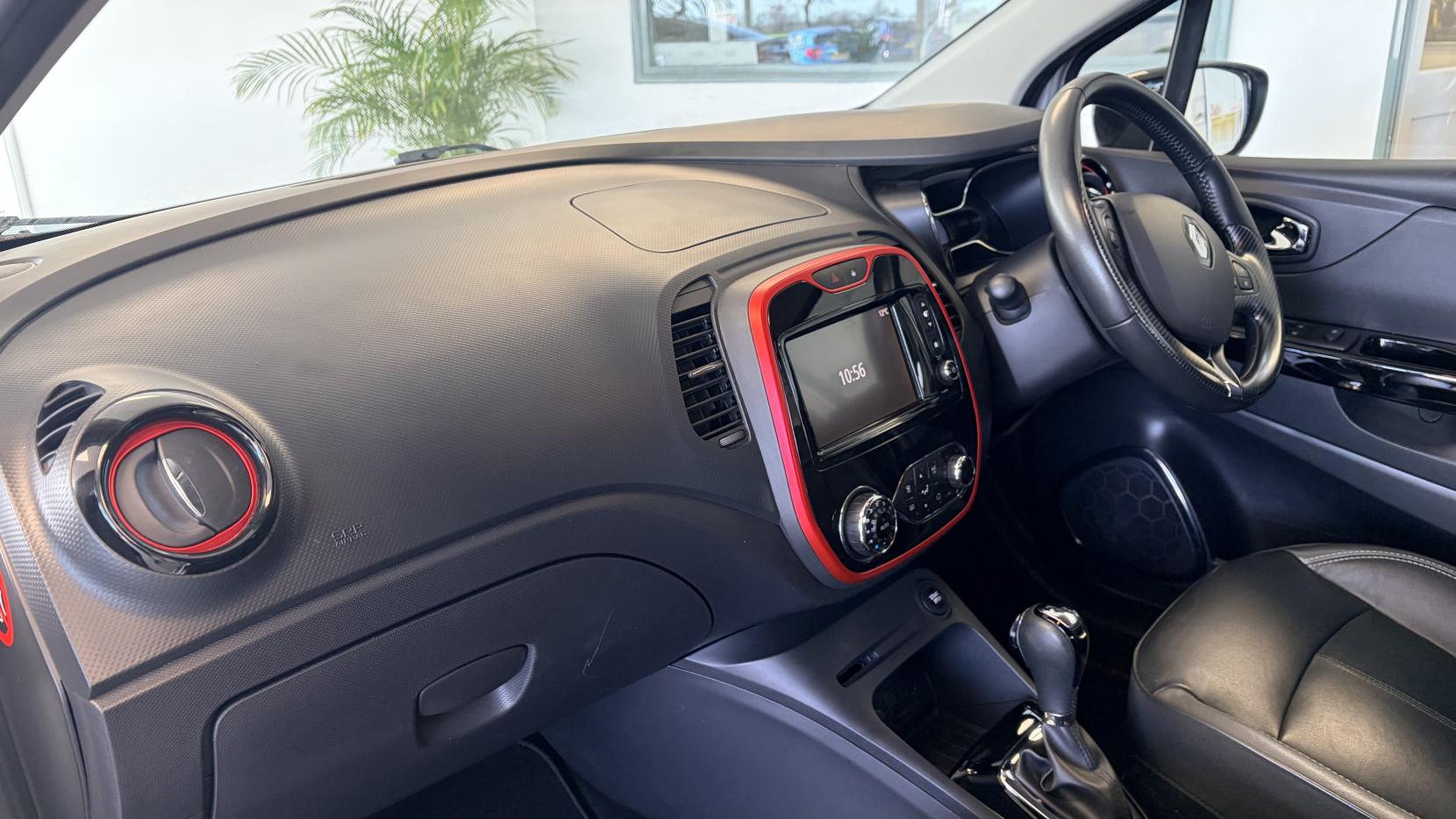 Renault Captur 1.5 dCi ENERGY Signature Nav SUV 5dr Diesel Auto Euro 6 (s/s) (90 ps)