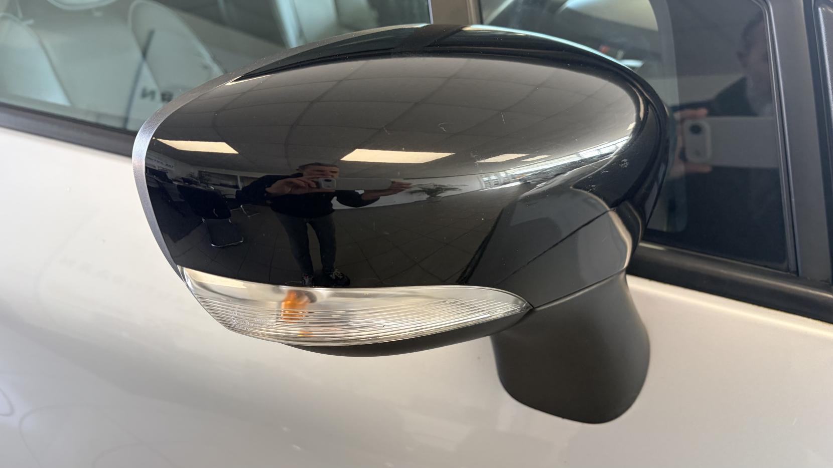 Renault Captur 1.5 dCi ENERGY Signature Nav SUV 5dr Diesel Auto Euro 6 (s/s) (90 ps)