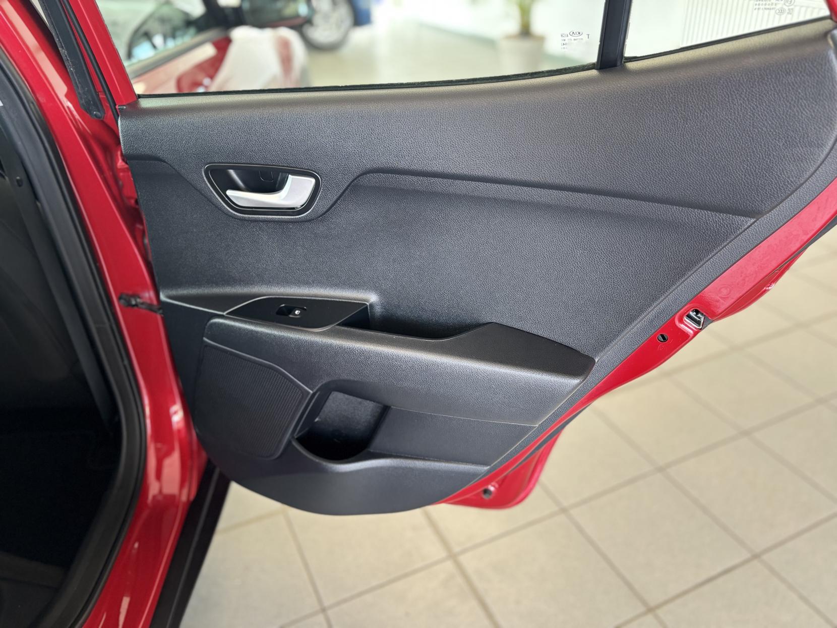 Kia Stonic 1.0 T-GDi 2 SUV 5dr Petrol Manual Euro 6 (s/s) (118 bhp)