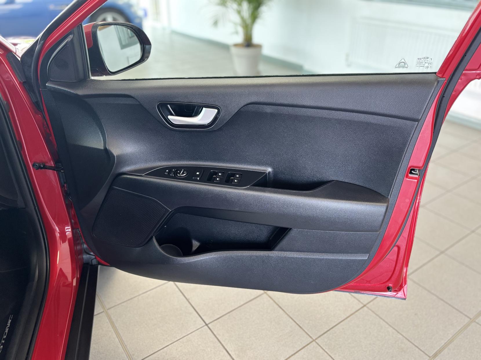 Kia Stonic 1.0 T-GDi 2 SUV 5dr Petrol Manual Euro 6 (s/s) (118 bhp)