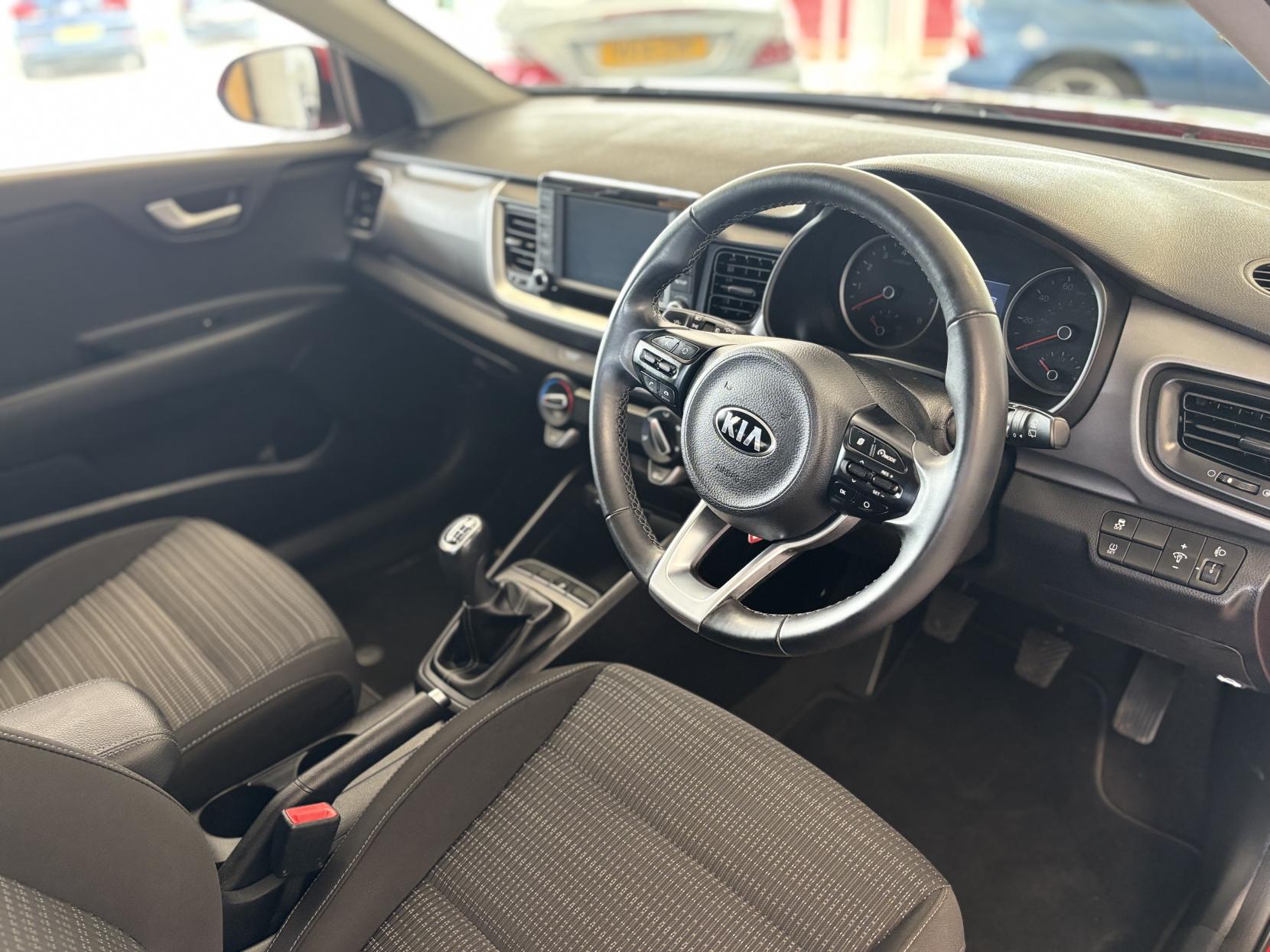 Kia Stonic 1.0 T-GDi 2 SUV 5dr Petrol Manual Euro 6 (s/s) (118 bhp)