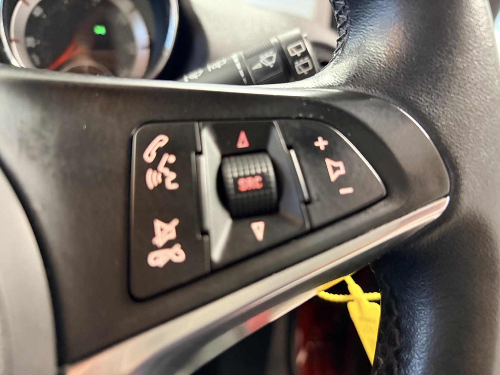 Vauxhall ADAM 1.2 16v JAM Hatchback 3dr Petrol Manual Euro 5 (70 ps)