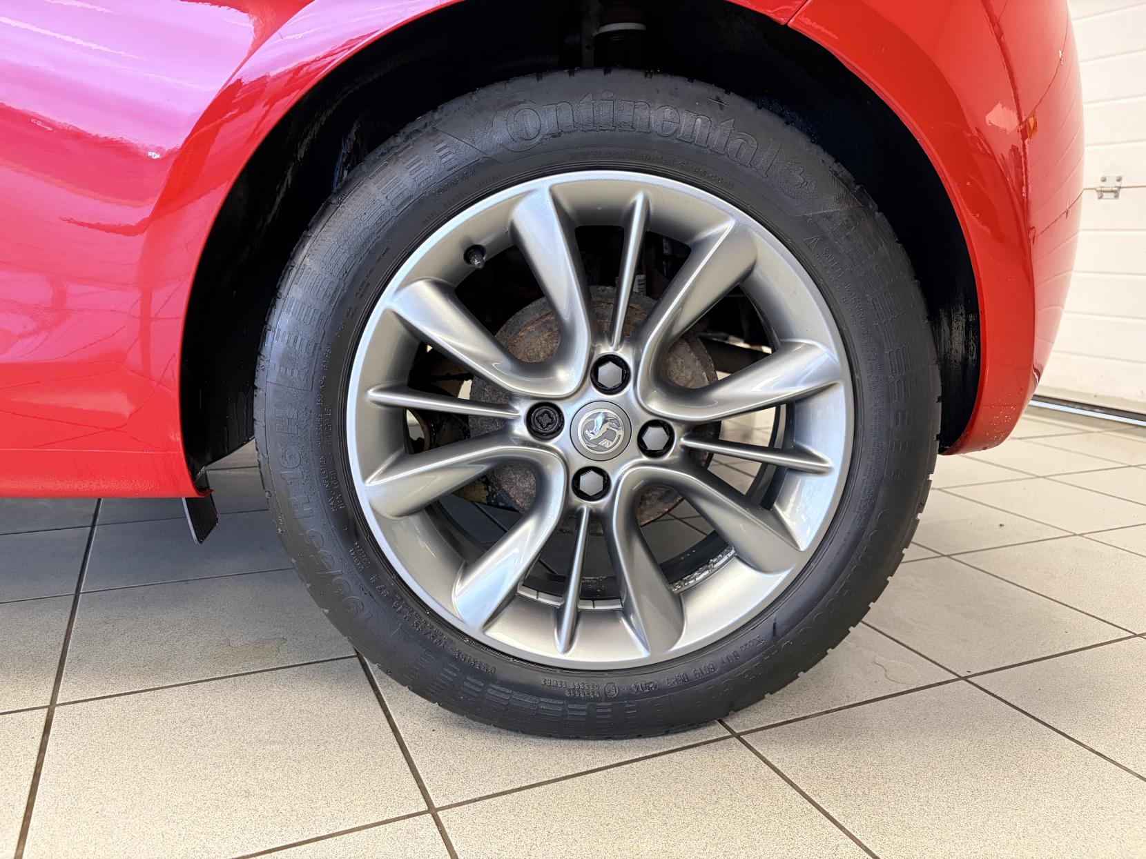 Vauxhall ADAM 1.2 16v JAM Hatchback 3dr Petrol Manual Euro 5 (70 ps)