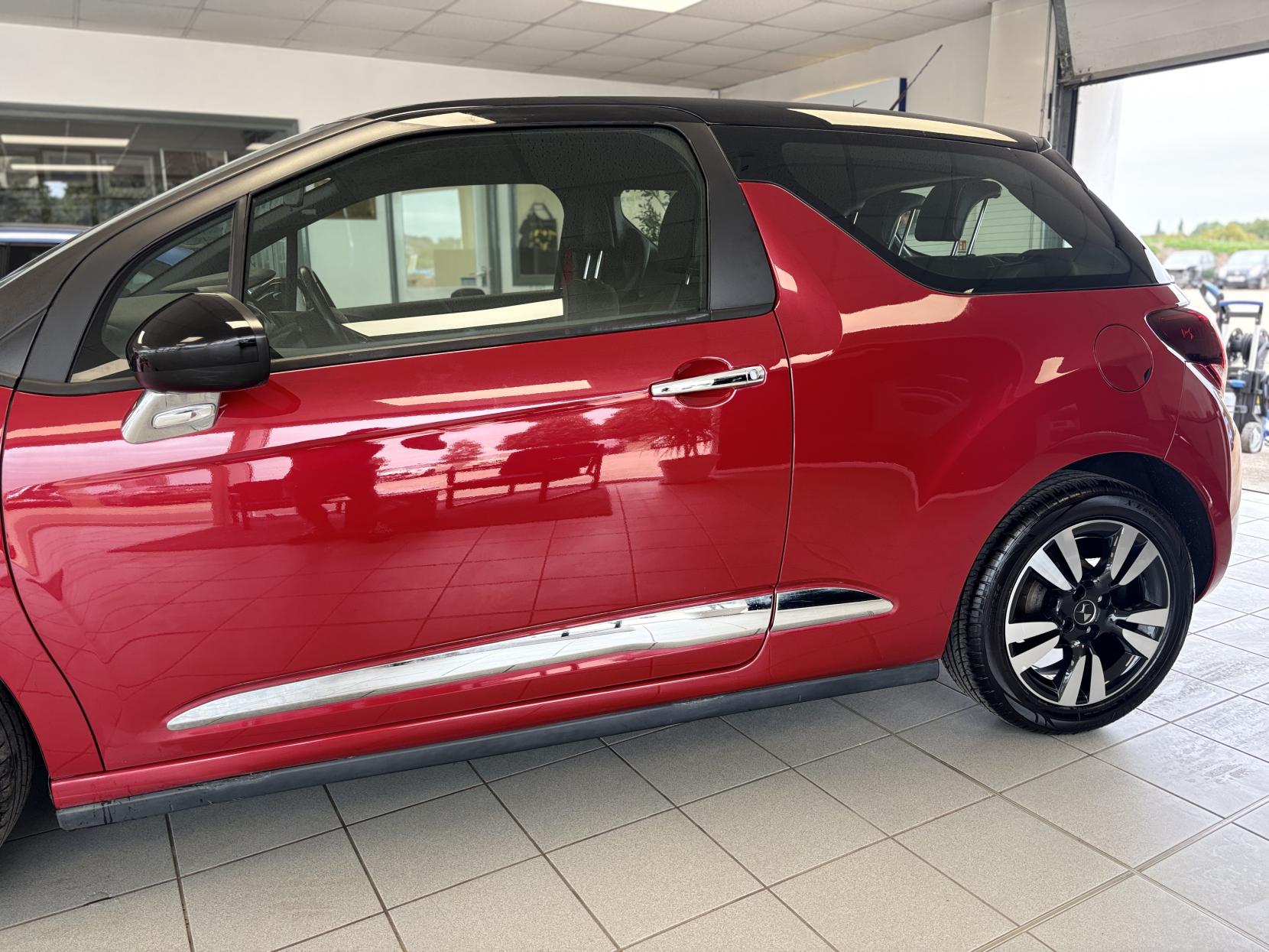 DS AUTOMOBILES DS 3 1.2 PureTech Chic Hatchback 3dr Petrol Manual Euro 6 (82 ps)