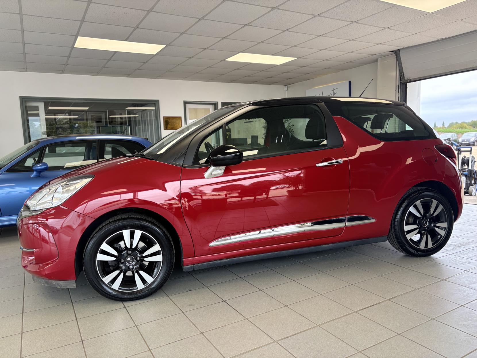 DS AUTOMOBILES DS 3 1.2 PureTech Chic Hatchback 3dr Petrol Manual Euro 6 (82 ps)