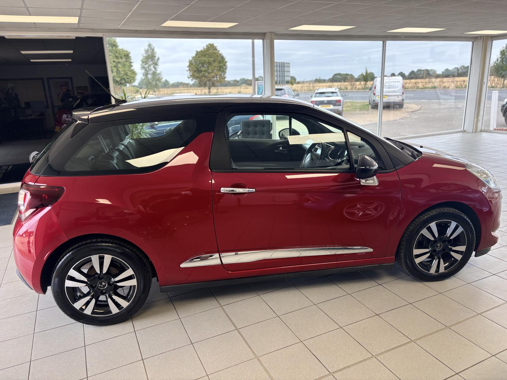 DS AUTOMOBILES DS 3 1.2 PureTech Chic Hatchback 3dr Petrol Manual Euro 6 (82 ps)