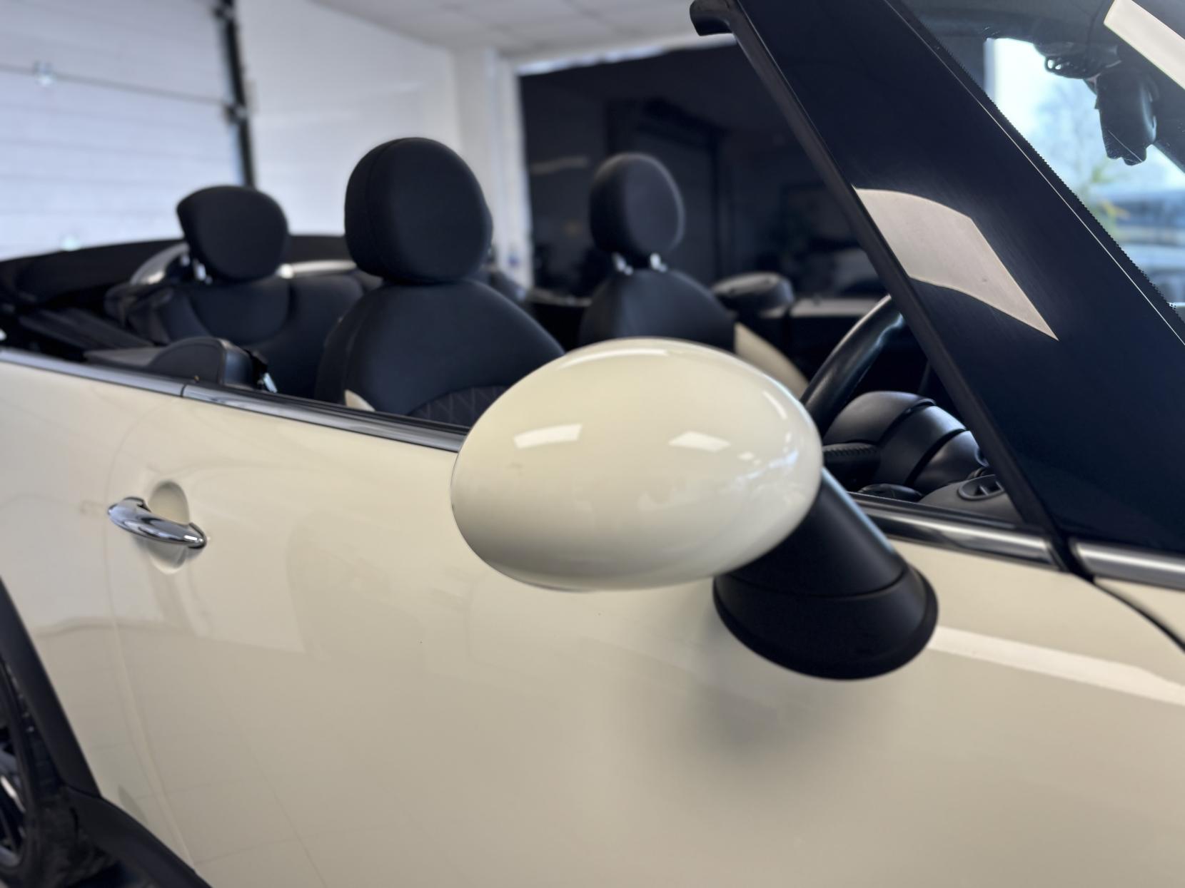 MINI Convertible 1.6 Cooper Convertible 2dr Petrol Manual Euro 6 (s/s) (122 ps)