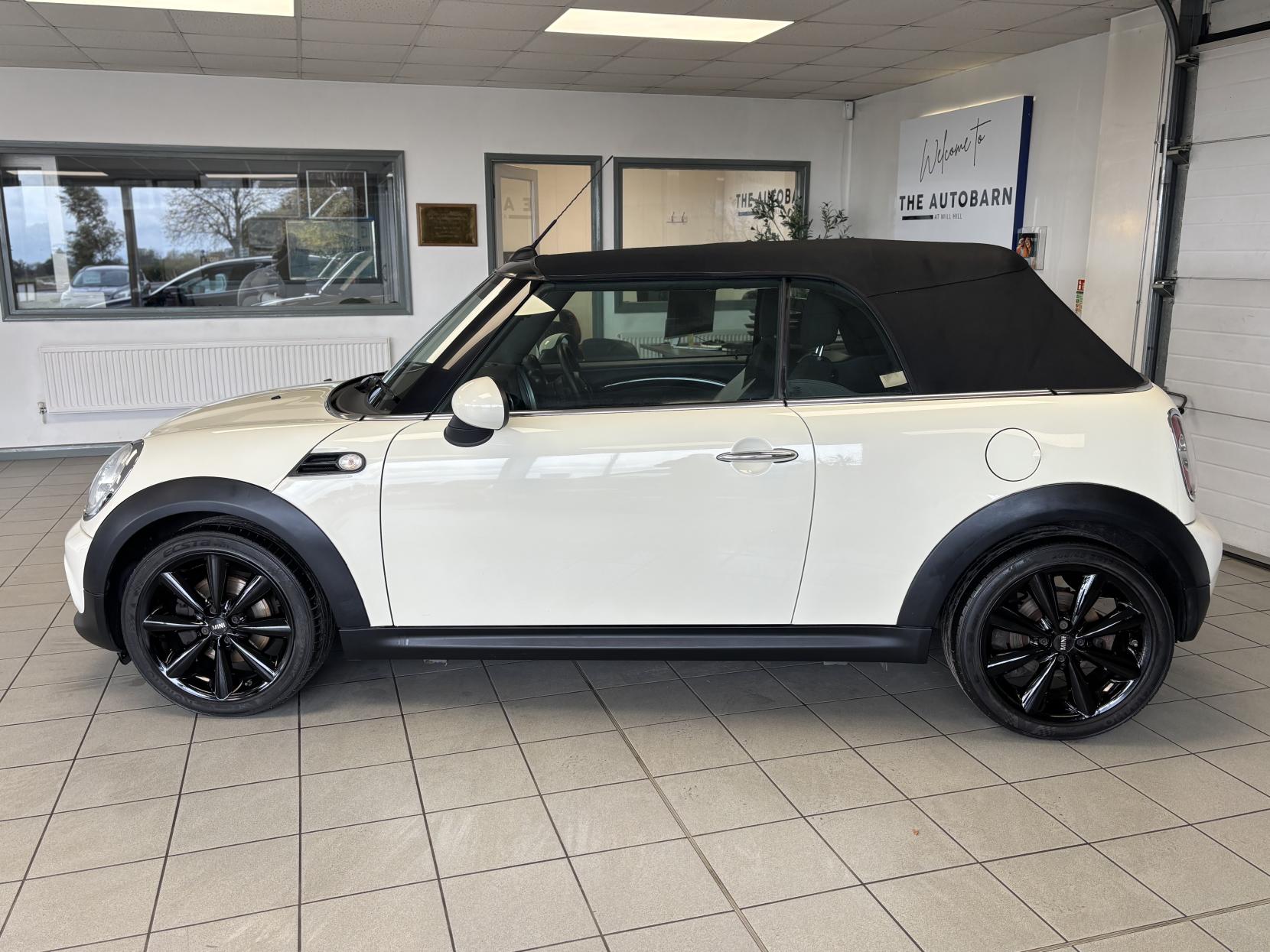 MINI Convertible 1.6 Cooper Convertible 2dr Petrol Manual Euro 6 (s/s) (122 ps)