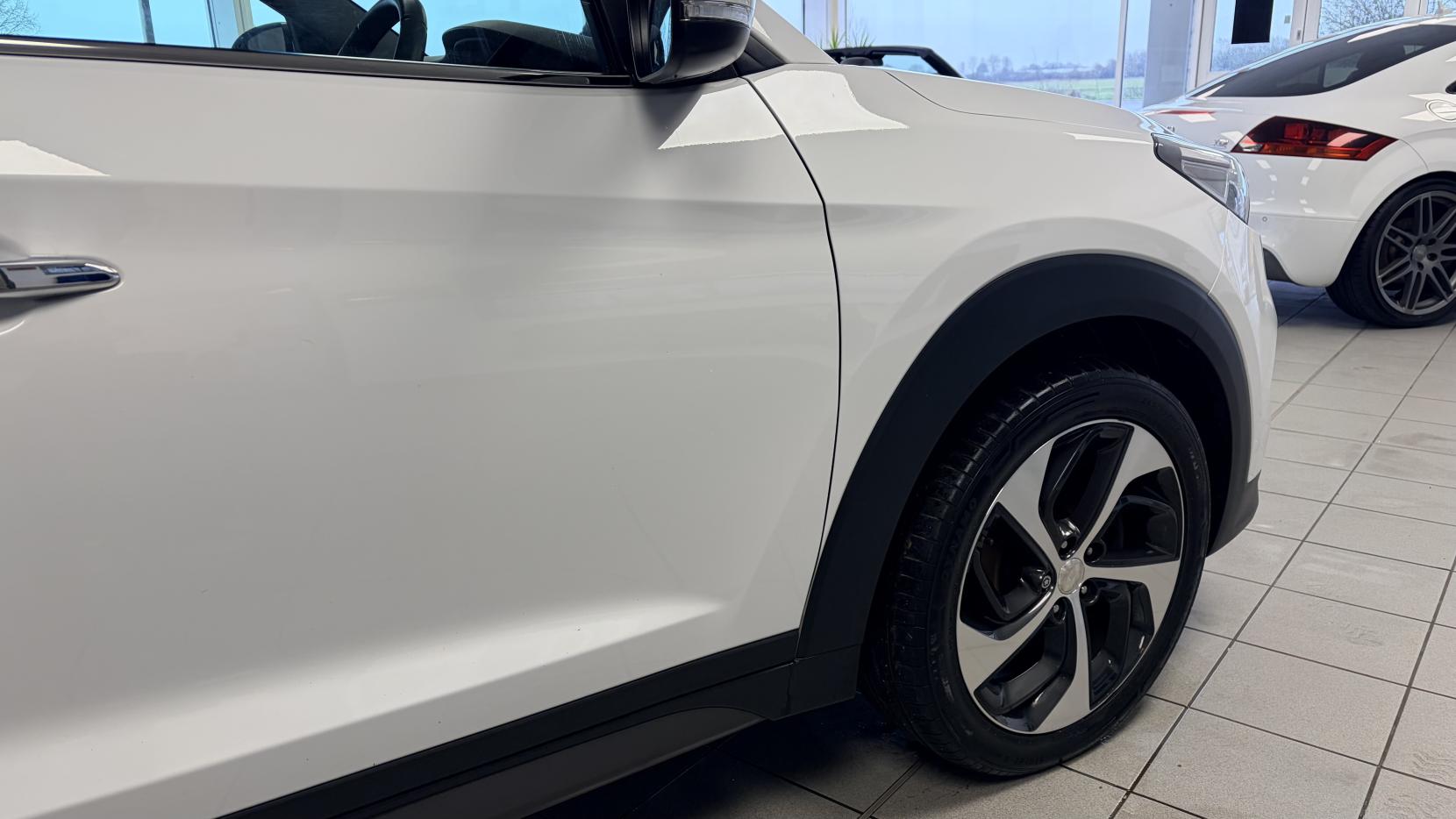 Hyundai TUCSON 2.0 CRDi Blue Drive Premium SE SUV 5dr Diesel Manual Euro 6 (s/s) (136 ps)