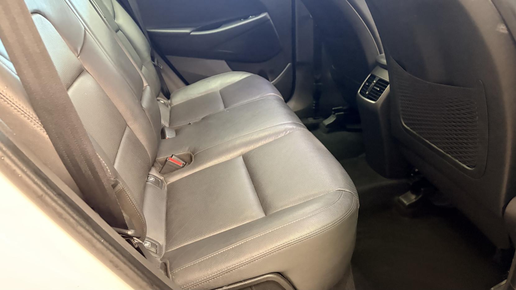 Hyundai TUCSON 2.0 CRDi Blue Drive Premium SE SUV 5dr Diesel Manual Euro 6 (s/s) (136 ps)