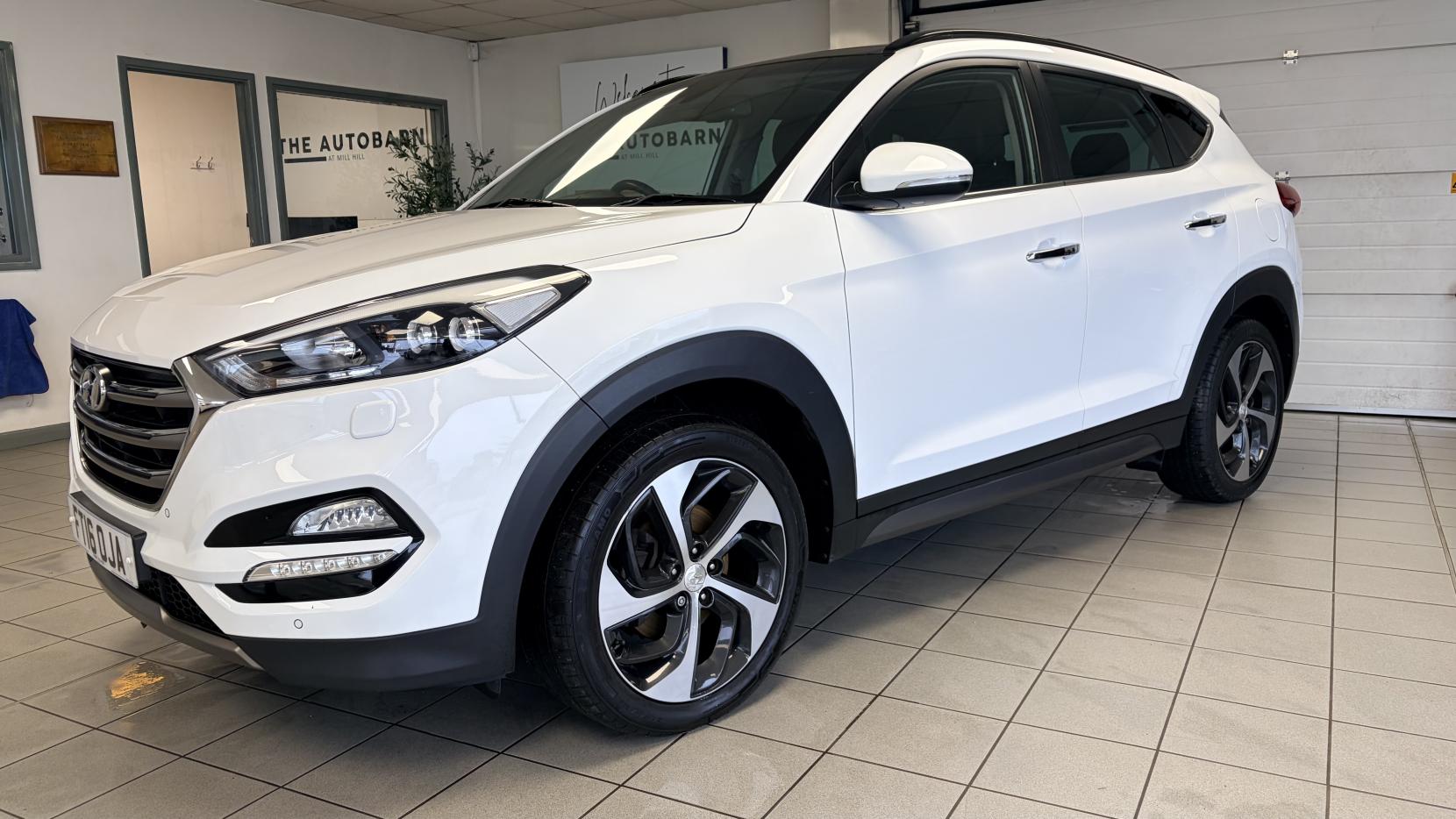 Hyundai TUCSON 2.0 CRDi Blue Drive Premium SE SUV 5dr Diesel Manual Euro 6 (s/s) (136 ps)