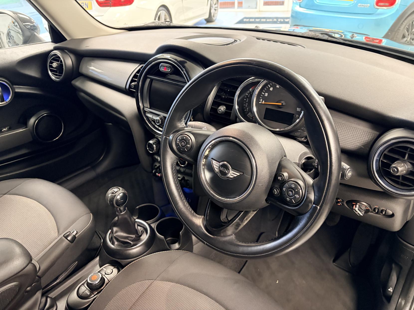 MINI Hatch 1.5 One D Hatchback 3dr Diesel Manual Euro 6 (s/s) (95 ps)