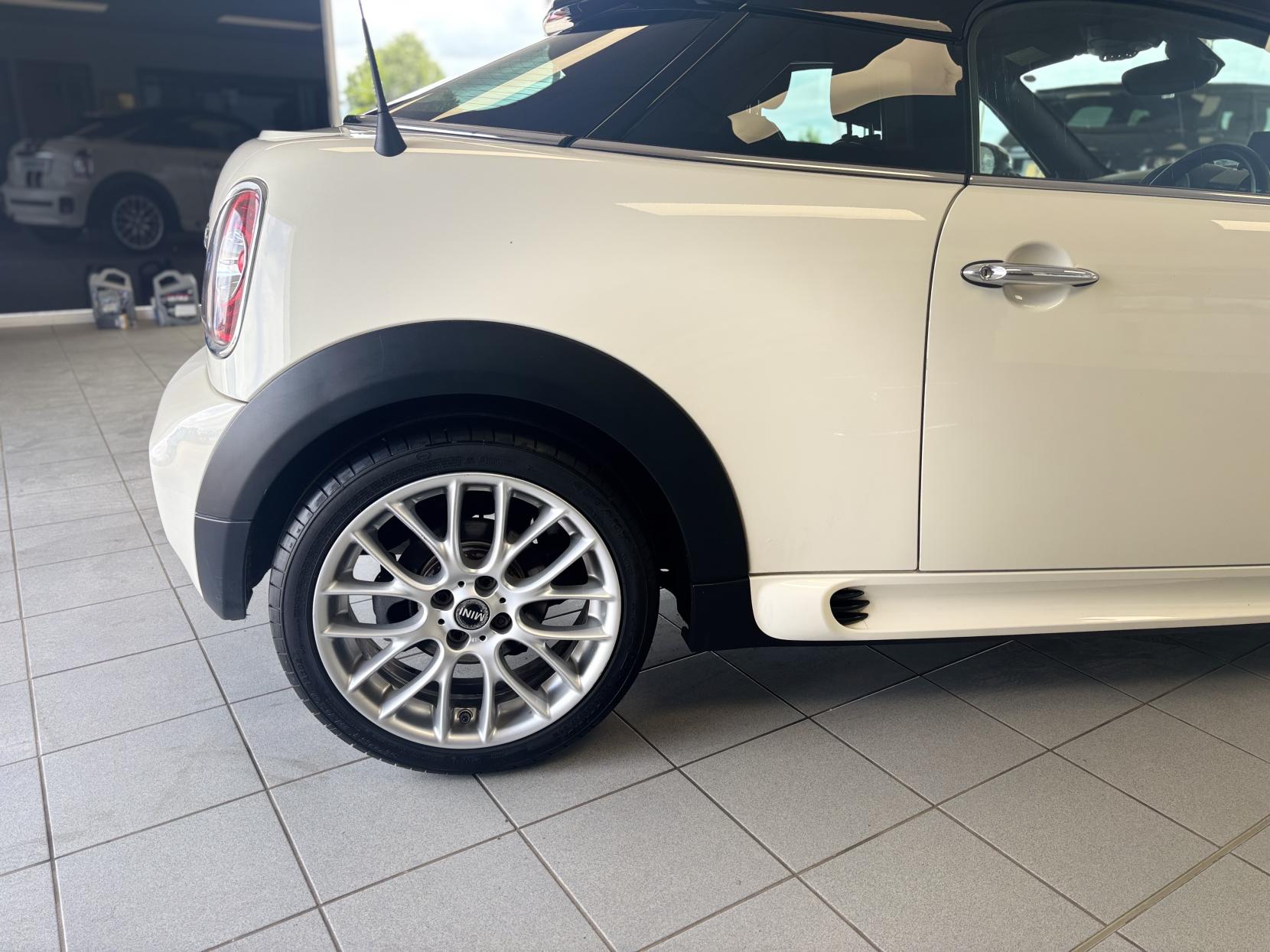MINI Coupe 1.6 Cooper Coupe 2dr Petrol Manual Euro 6 (s/s) (122 ps)