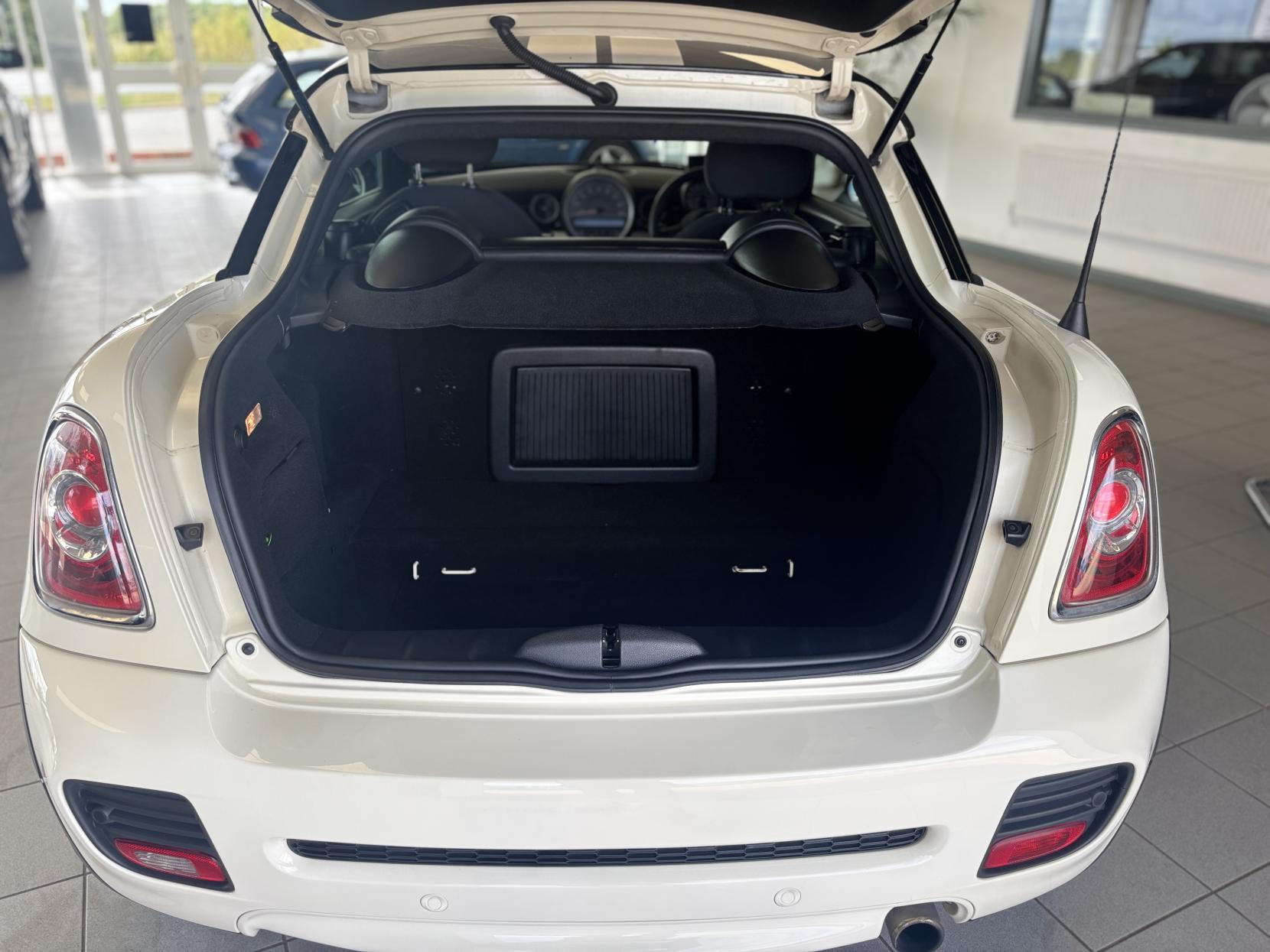MINI Coupe 1.6 Cooper Coupe 2dr Petrol Manual Euro 6 (s/s) (122 ps)