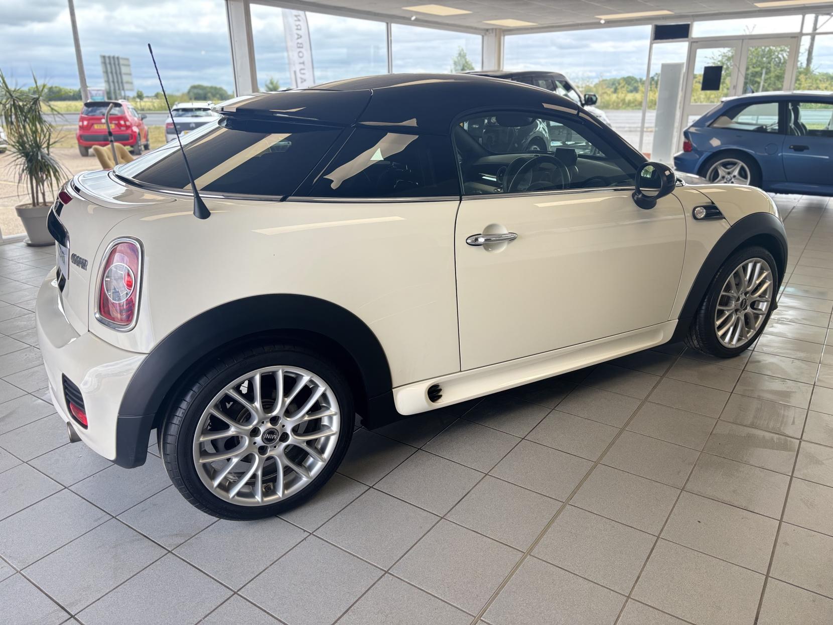 MINI Coupe 1.6 Cooper Coupe 2dr Petrol Manual Euro 6 (s/s) (122 ps)