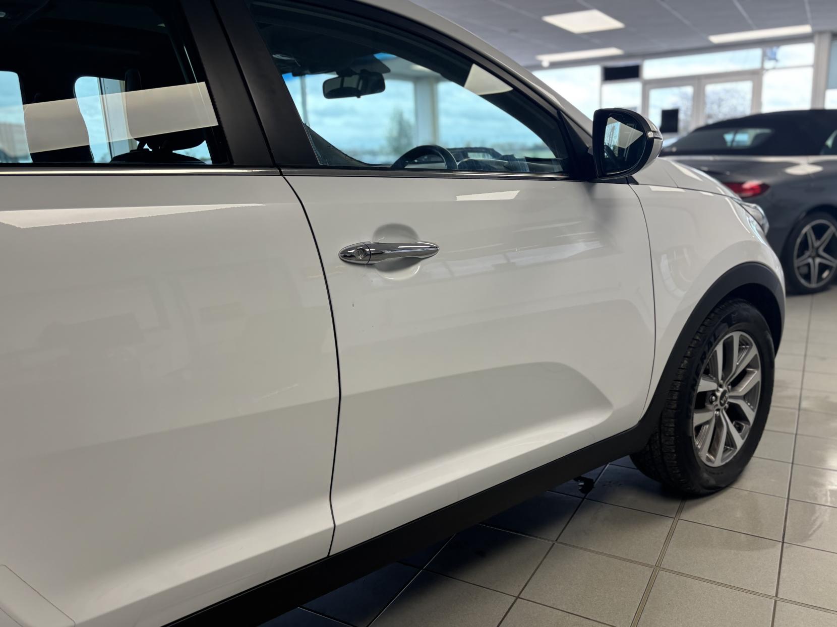 Kia Sportage 1.7 CRDi EcoDynamics 2 SUV 5dr Diesel Manual 2WD Euro 6 (s/s) (114 bhp)