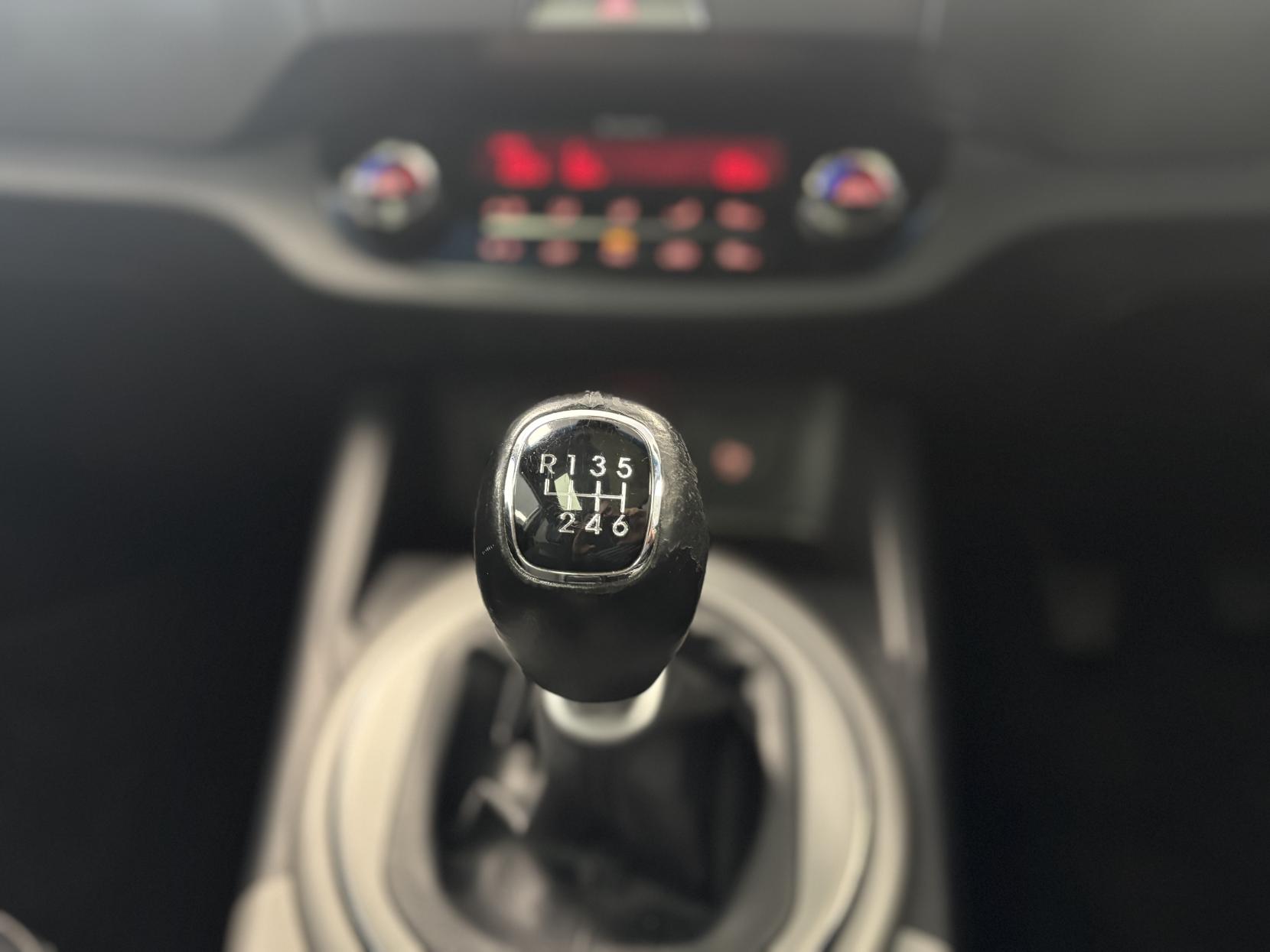 Kia Sportage 1.7 CRDi EcoDynamics 2 SUV 5dr Diesel Manual 2WD Euro 6 (s/s) (114 bhp)