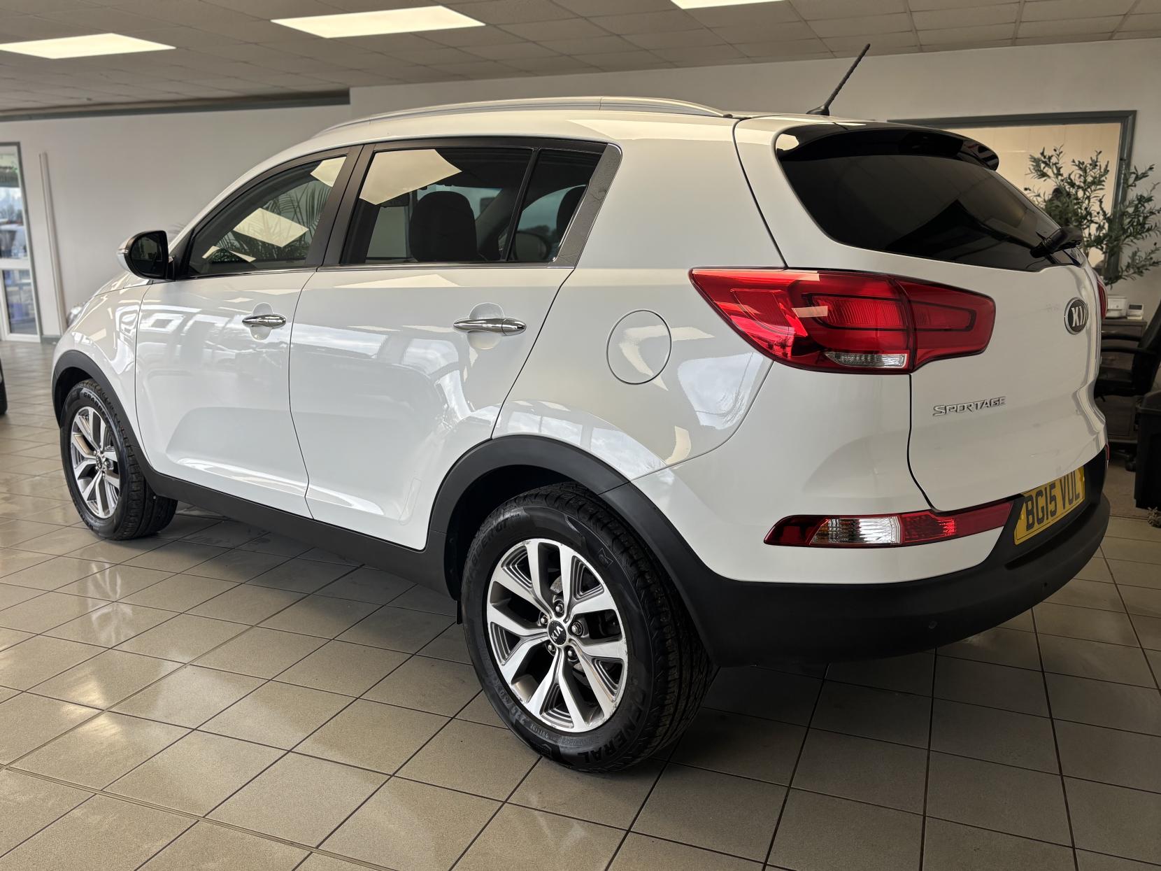 Kia Sportage 1.7 CRDi EcoDynamics 2 SUV 5dr Diesel Manual 2WD Euro 6 (s/s) (114 bhp)