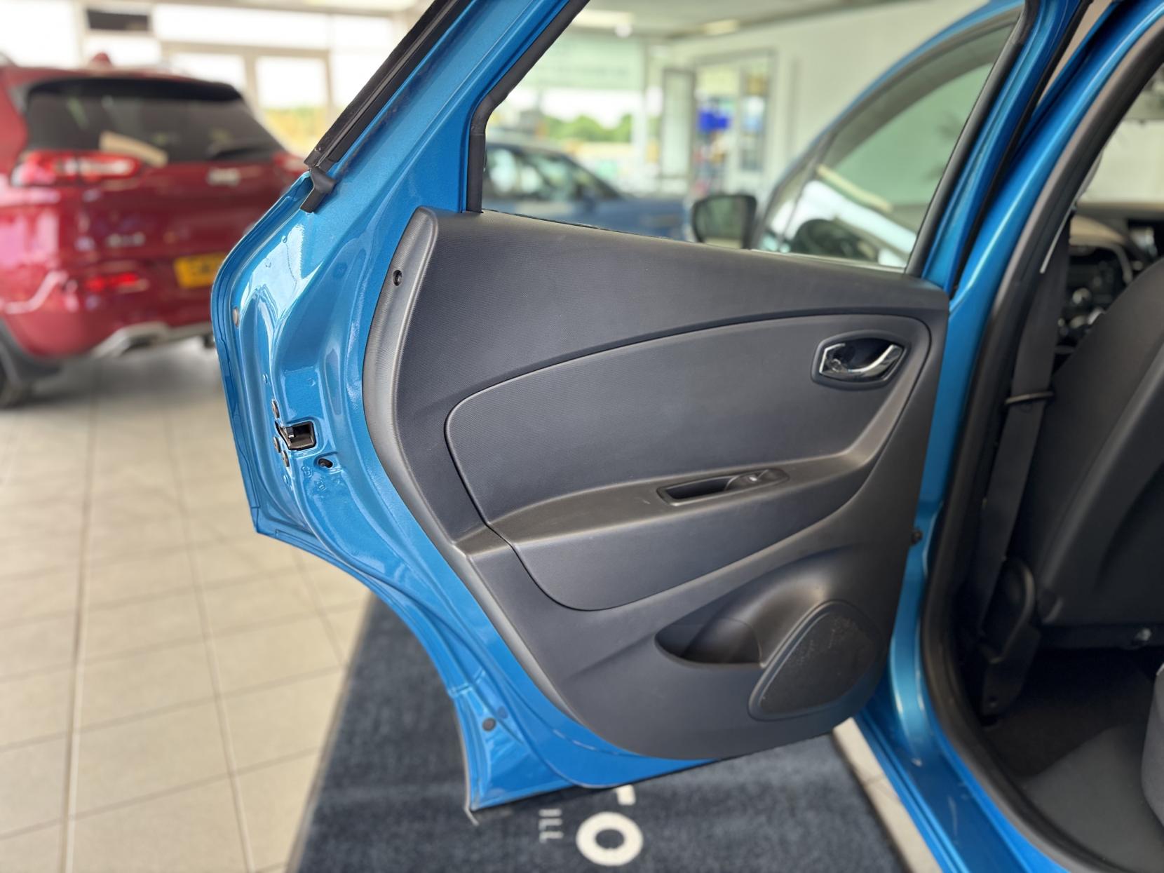 Renault Captur 0.9 TCe ENERGY Expression + SUV 5dr Petrol Manual Euro 5 (s/s) (90 ps)