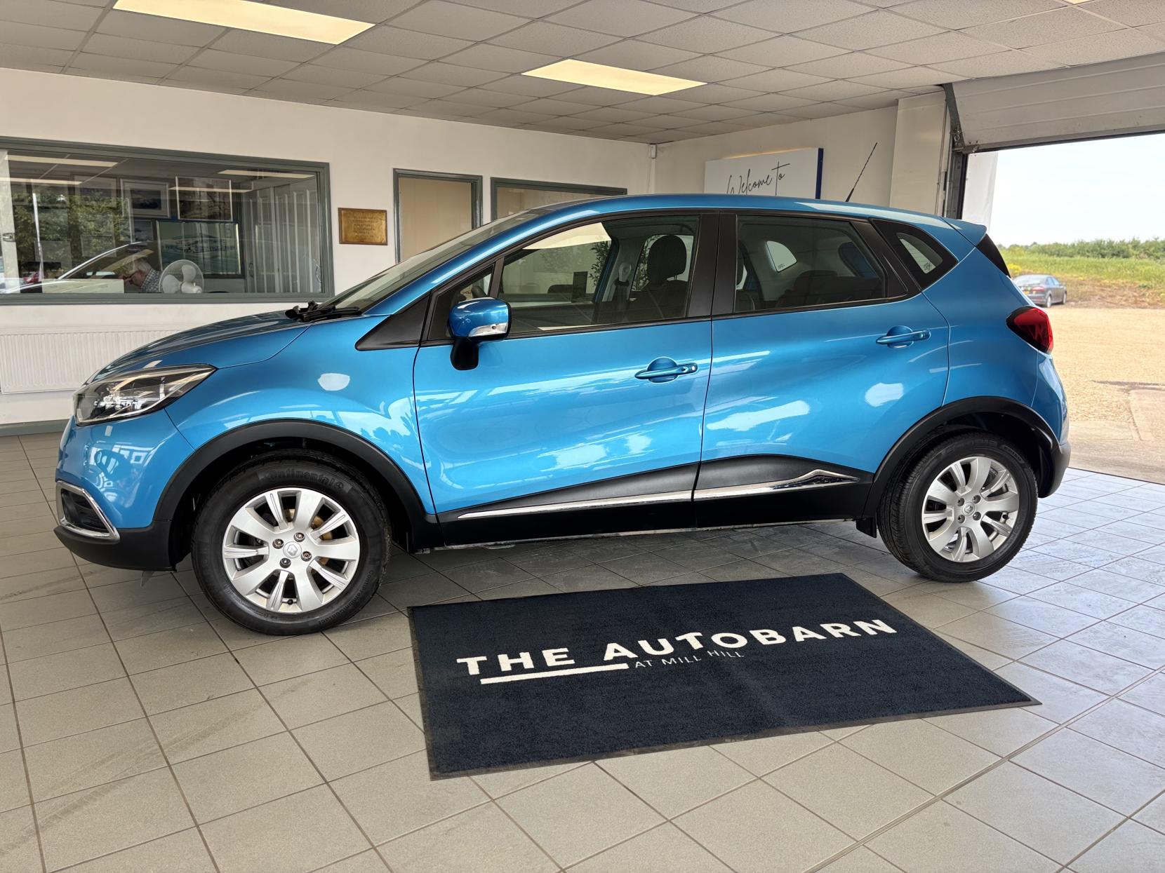 Renault Captur 0.9 TCe ENERGY Expression + SUV 5dr Petrol Manual Euro 5 (s/s) (90 ps)