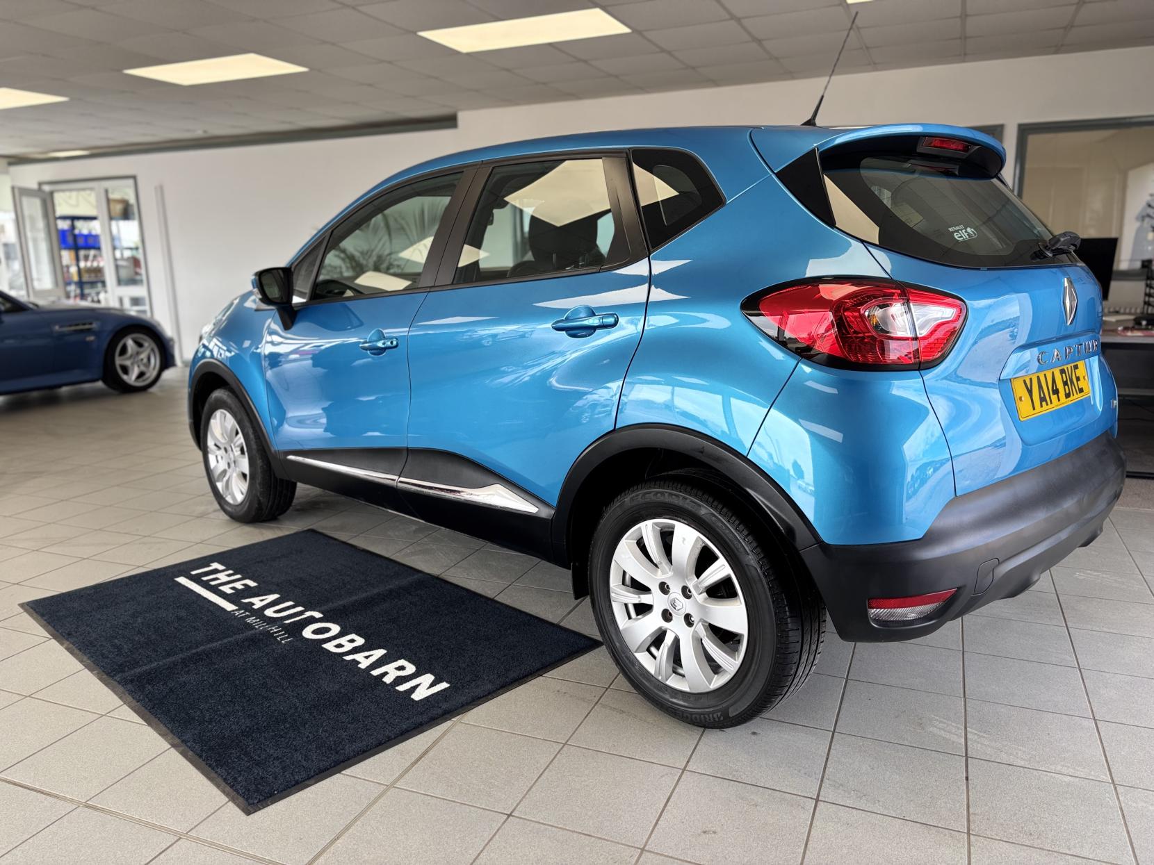 Renault Captur 0.9 TCe ENERGY Expression + SUV 5dr Petrol Manual Euro 5 (s/s) (90 ps)