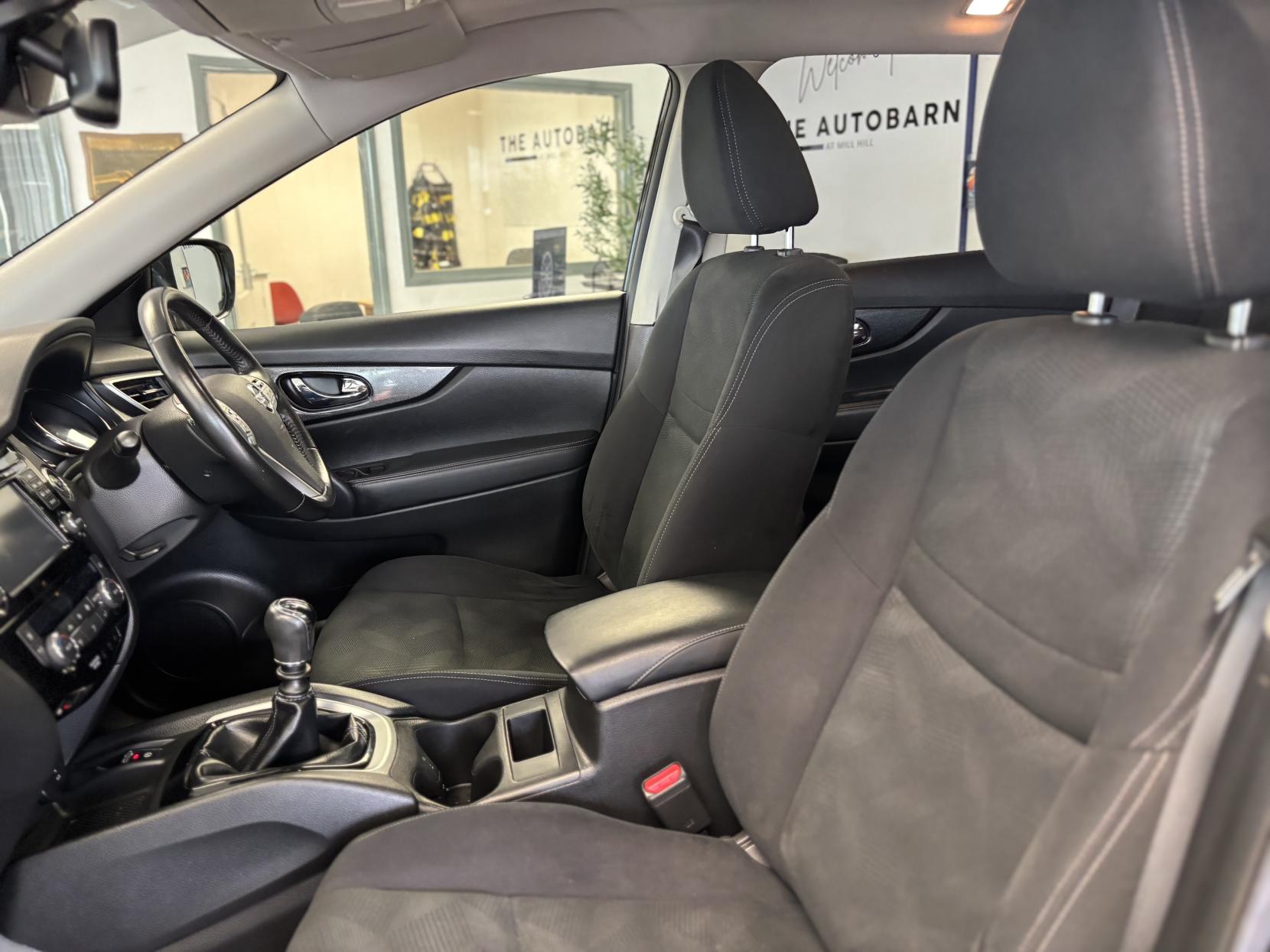 Nissan X-Trail 1.6 dCi N-Vision SUV 5dr Diesel Manual Euro 6 (s/s) (130 ps)