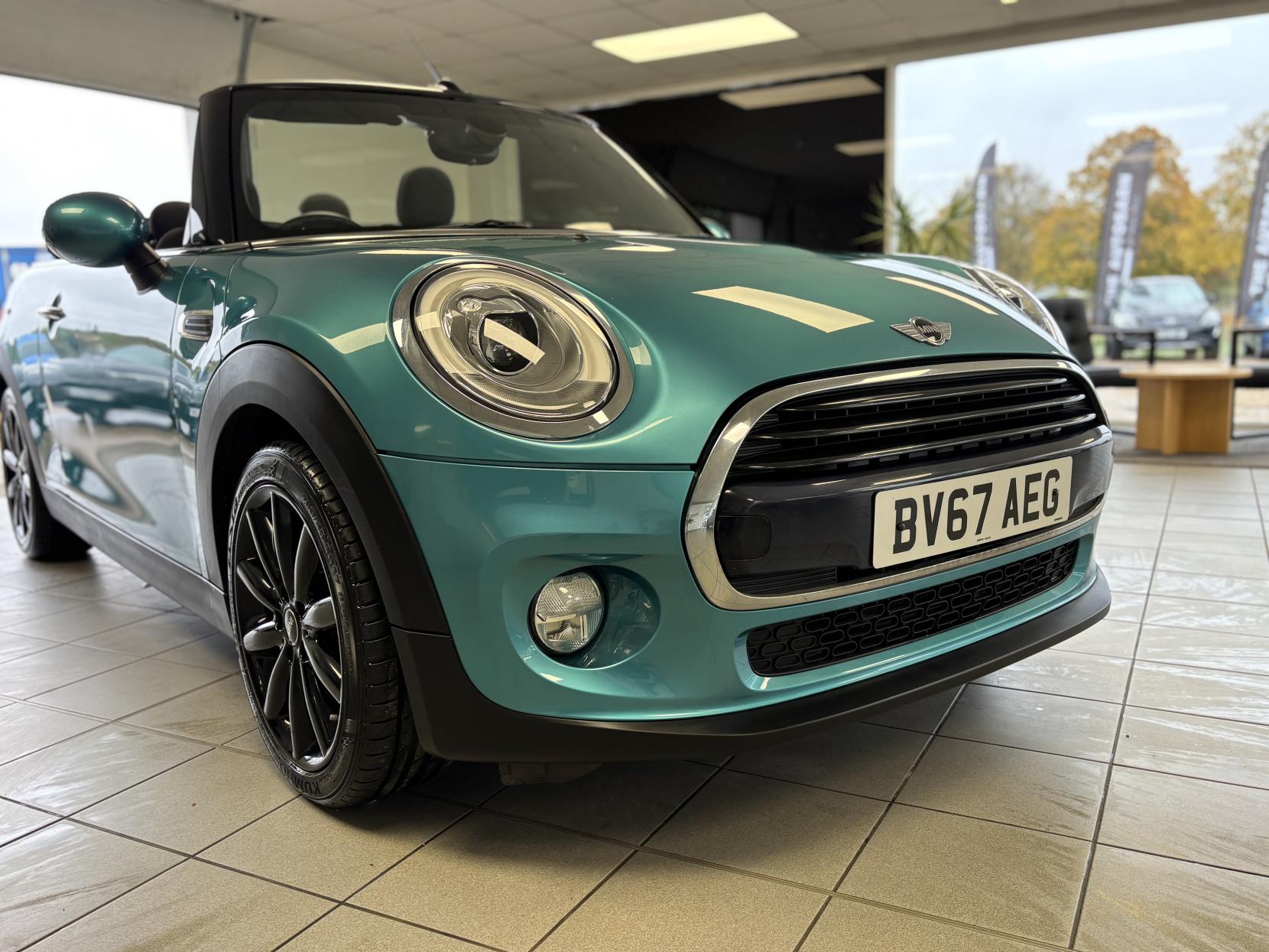 MINI Convertible 1.5 Cooper Convertible 2dr Petrol Manual Euro 6 (s/s) (136 ps)