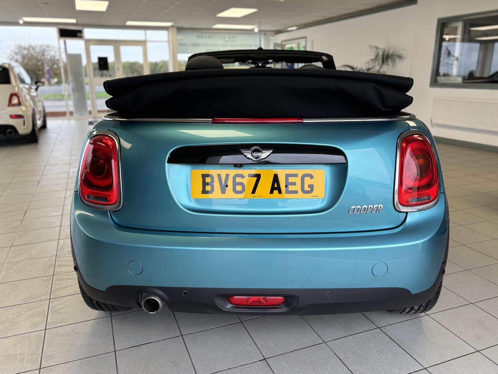 MINI Convertible 1.5 Cooper Convertible 2dr Petrol Manual Euro 6 (s/s) (136 ps)