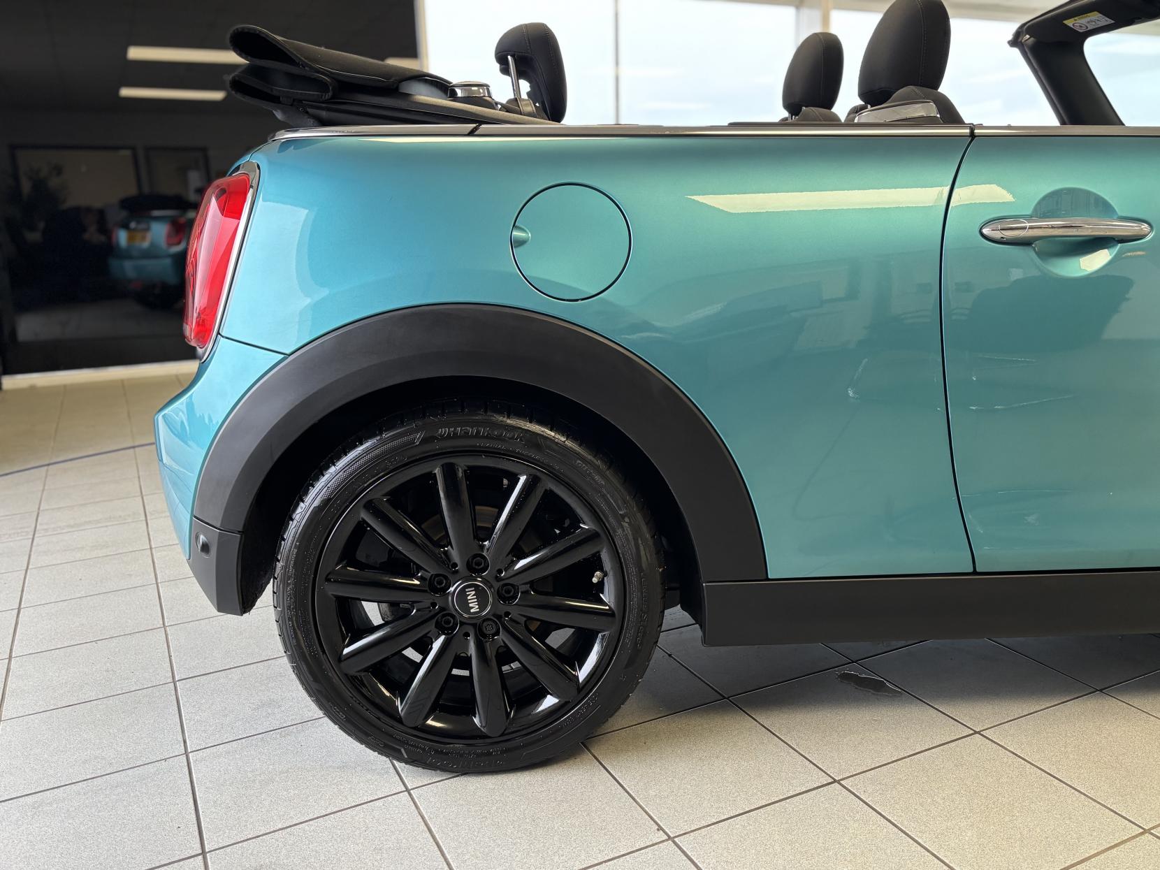 MINI Convertible 1.5 Cooper Convertible 2dr Petrol Manual Euro 6 (s/s) (136 ps)