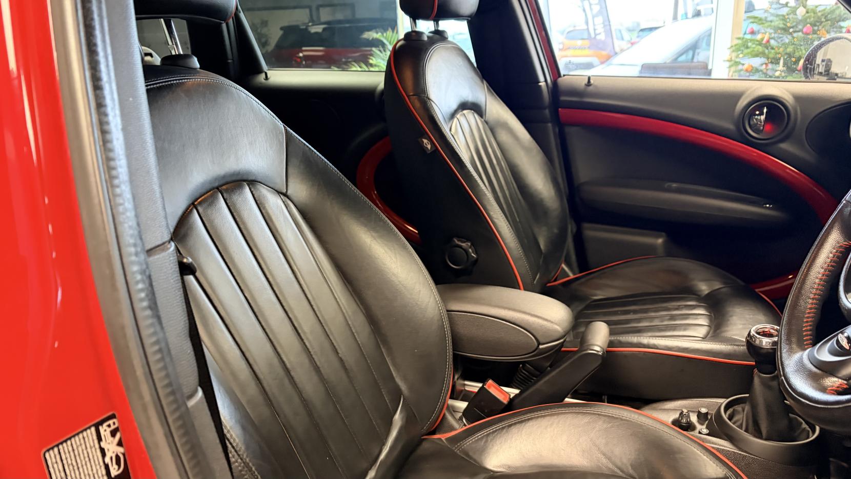 MINI Countryman 1.6 John Cooper Works SUV 5dr Petrol Manual ALL4 Euro 5 (s/s) (218 ps)