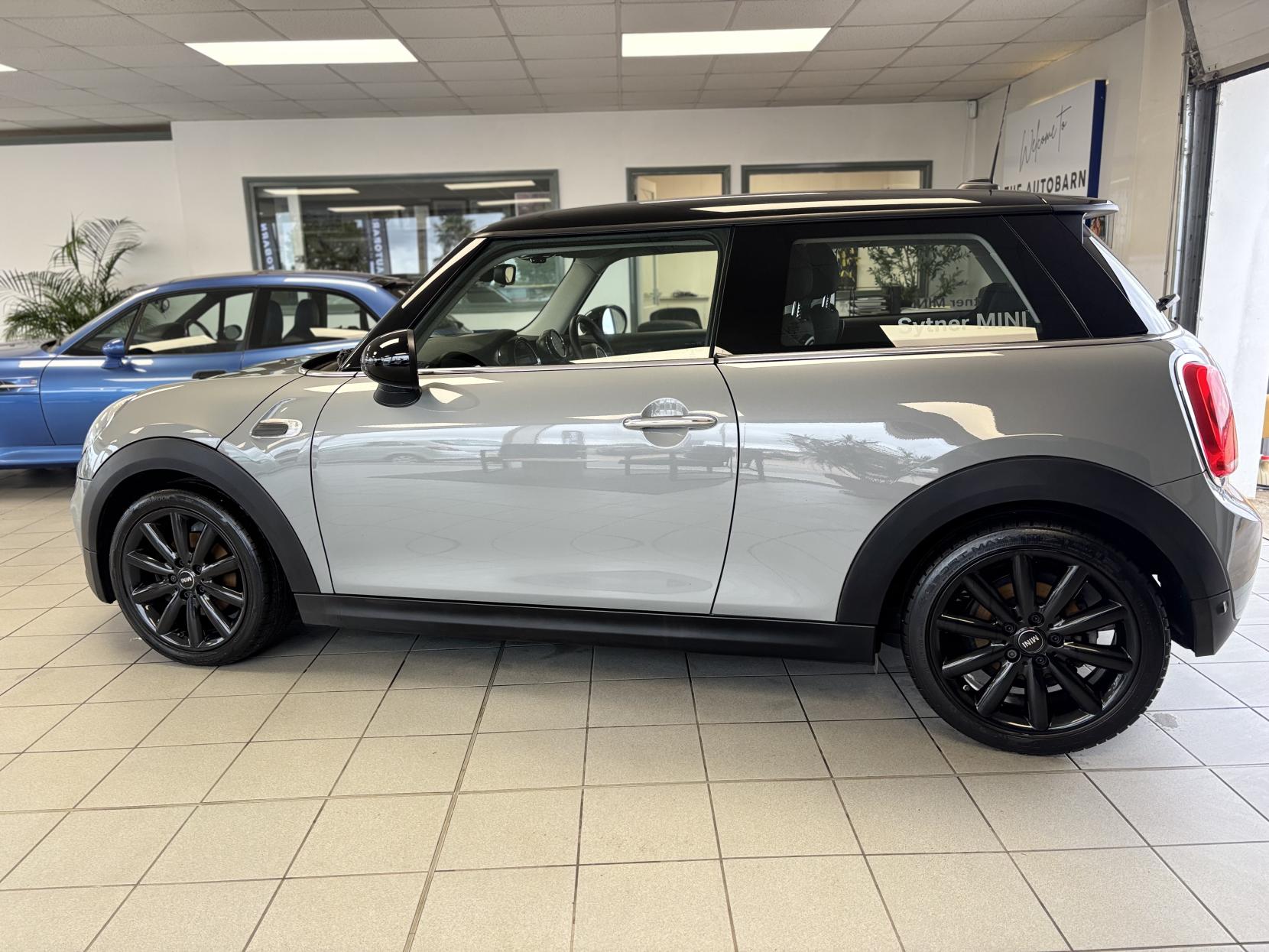 MINI Hatch 1.5 Cooper D Hatchback 3dr Diesel Manual Euro 6 (s/s) (116 ps)