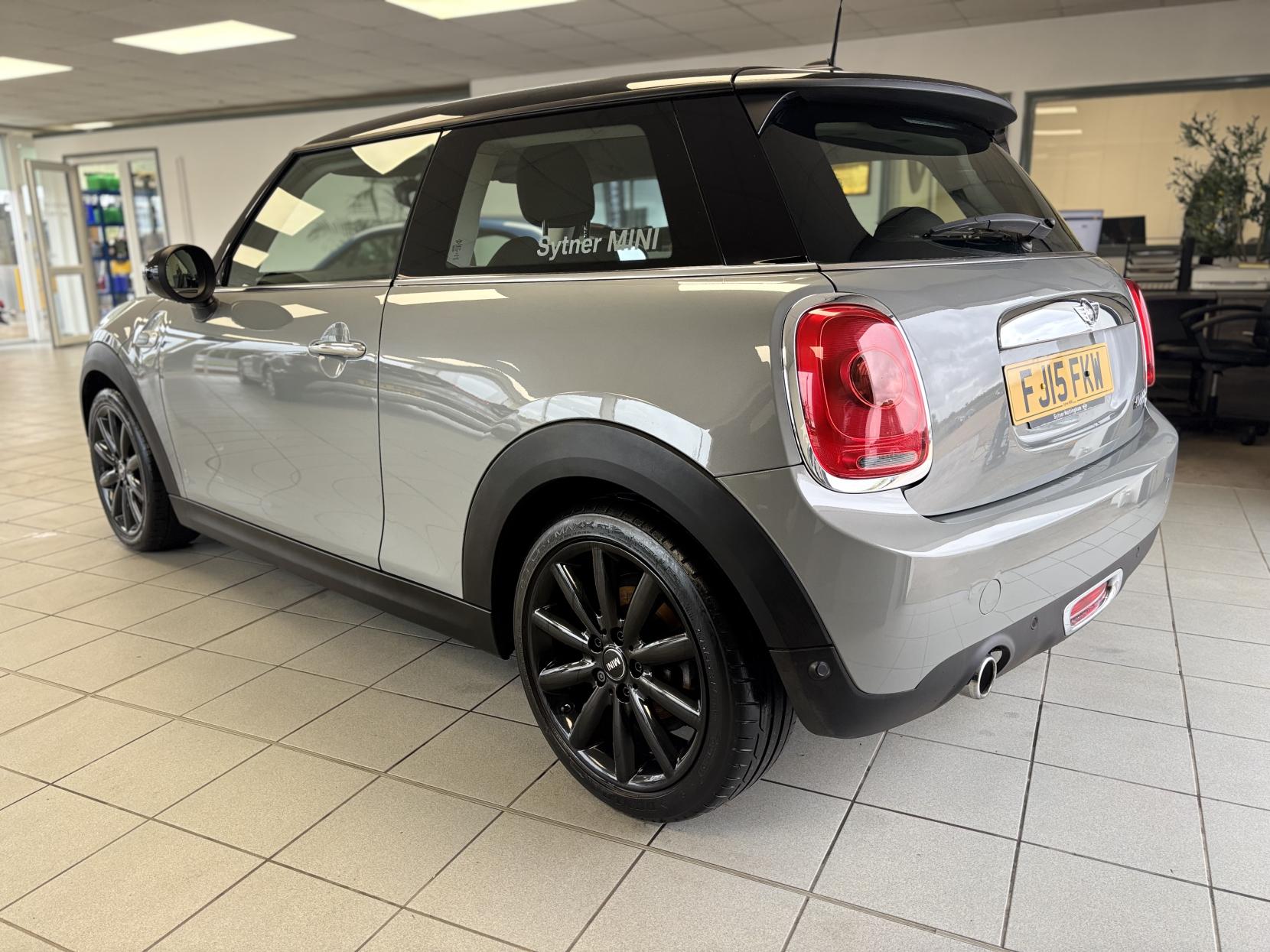 MINI Hatch 1.5 Cooper D Hatchback 3dr Diesel Manual Euro 6 (s/s) (116 ps)
