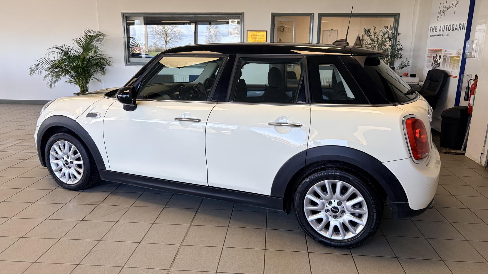 MINI Hatch 1.5 Cooper Hatchback 5dr Petrol Manual Euro 6 (s/s) (136 ps)