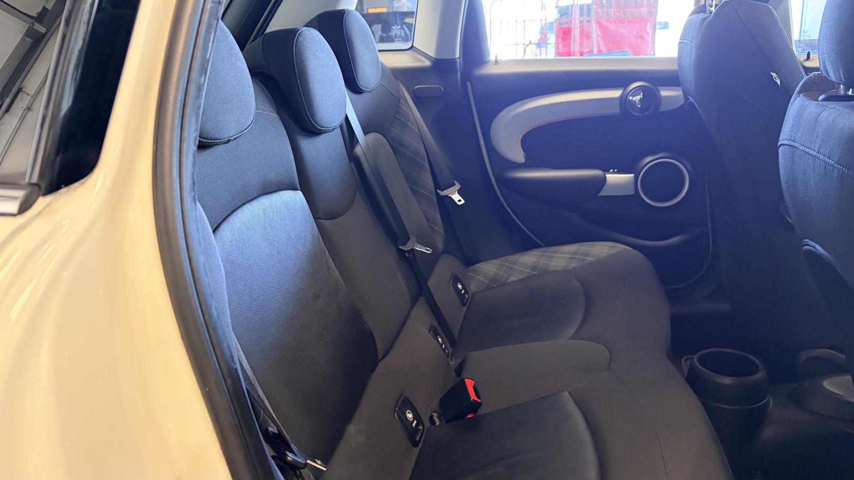 MINI Hatch 1.5 Cooper Hatchback 5dr Petrol Manual Euro 6 (s/s) (136 ps)