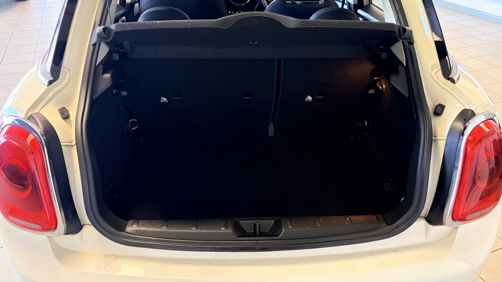 MINI Hatch 1.5 Cooper Hatchback 5dr Petrol Manual Euro 6 (s/s) (136 ps)