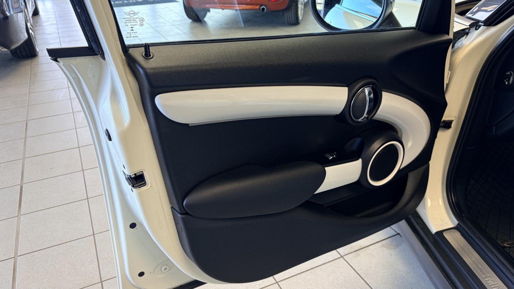 MINI Hatch 1.5 Cooper Hatchback 5dr Petrol Manual Euro 6 (s/s) (136 ps)