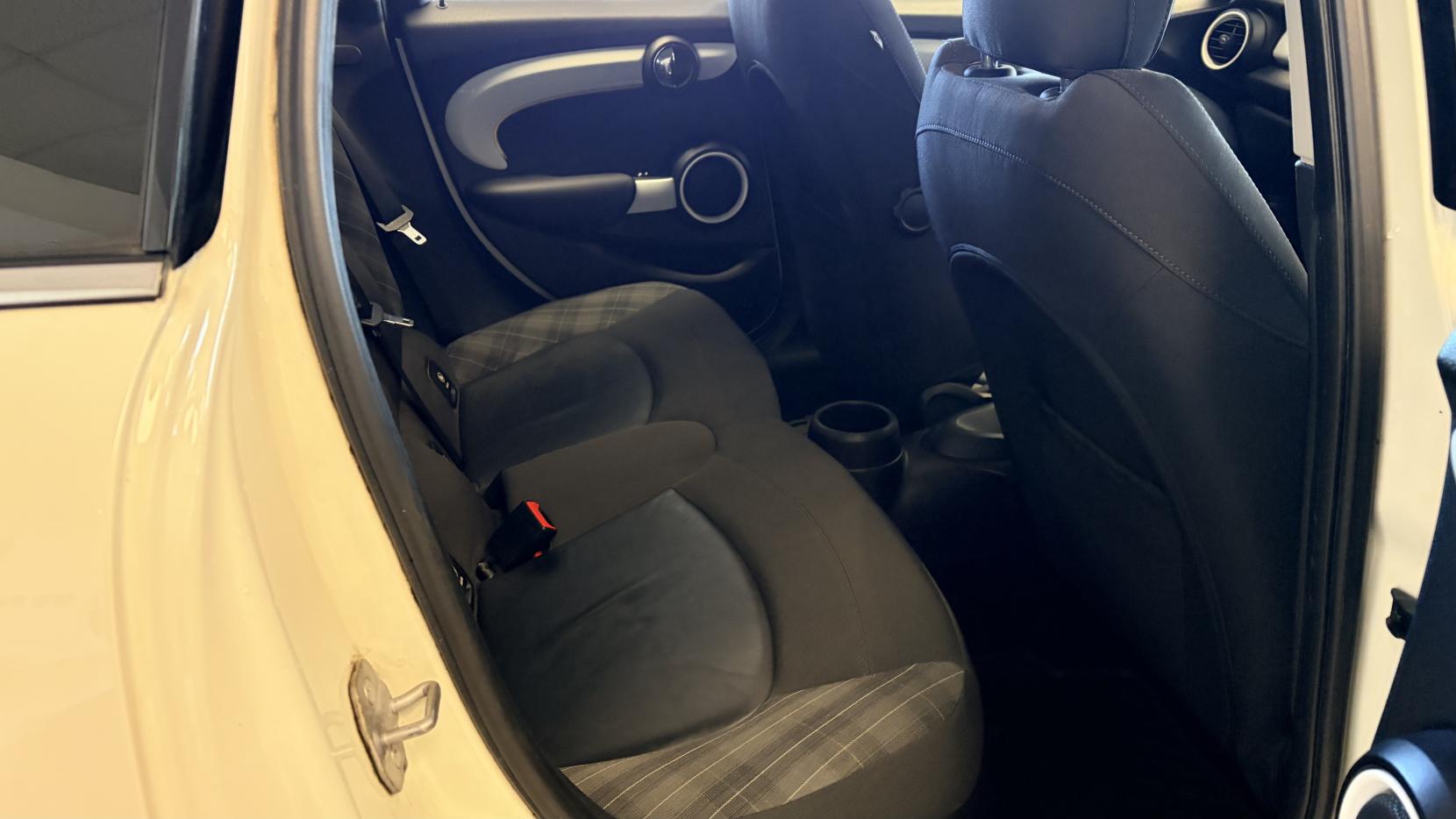 MINI Hatch 1.5 Cooper Hatchback 5dr Petrol Manual Euro 6 (s/s) (136 ps)