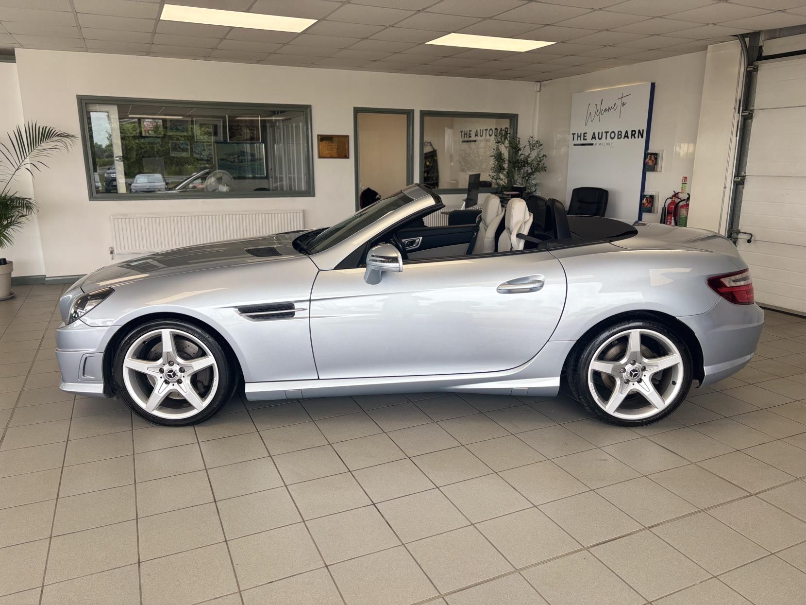 Mercedes-Benz SLK 2.1 SLK250 CDI AMG Sport Convertible 2dr Diesel G-Tronic+ Euro 5 (s/s) (204 ps)